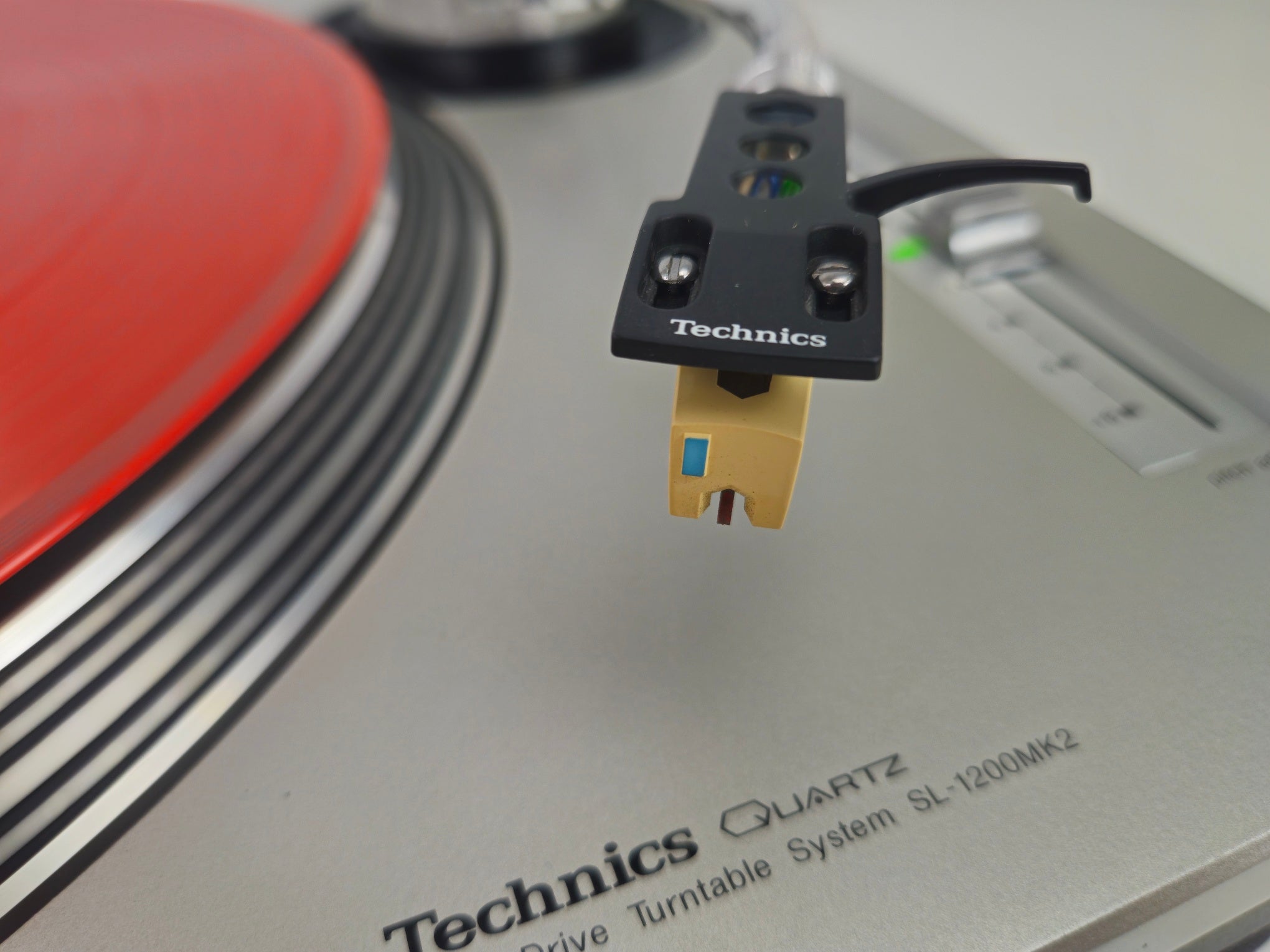 Technics - SL-1200MK2 - Direct-Drive Turntable