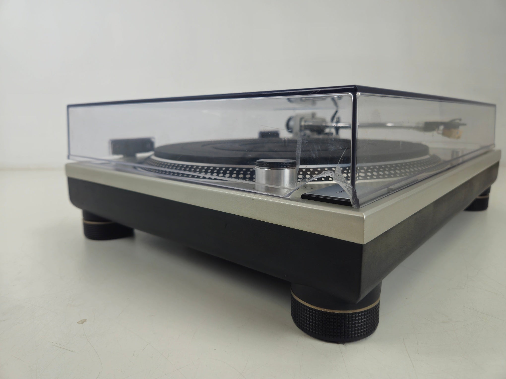 Technics - SL-1200MK2 - Direct-Drive Turntable