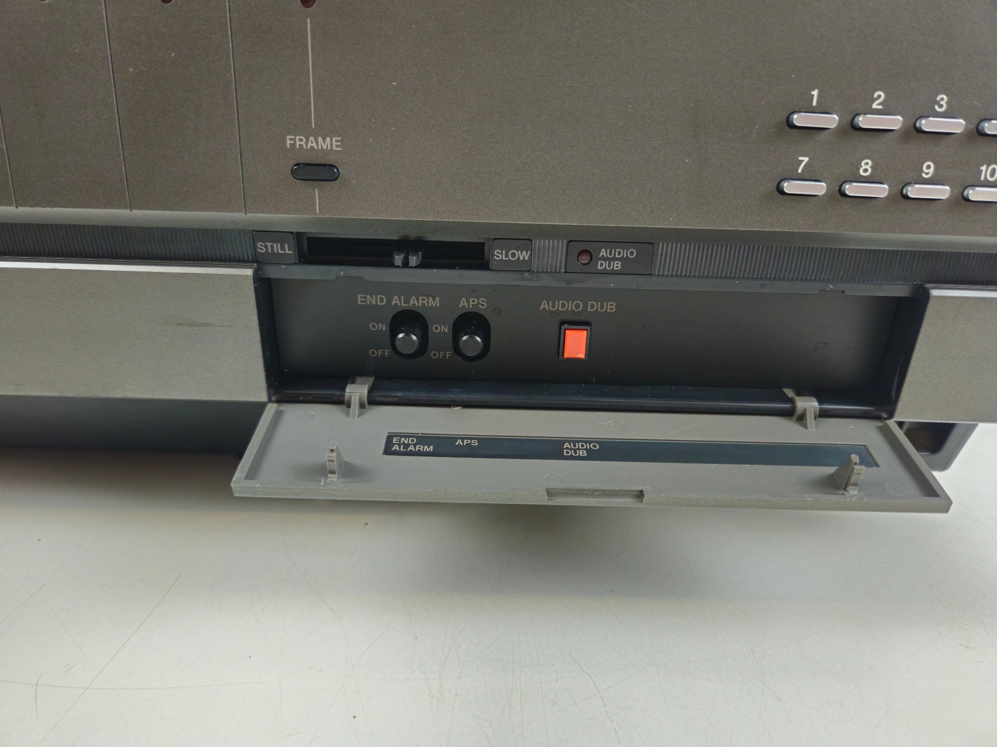 Sony - SL-C7E - Betamax - Video Cassette Recorder - Serviced