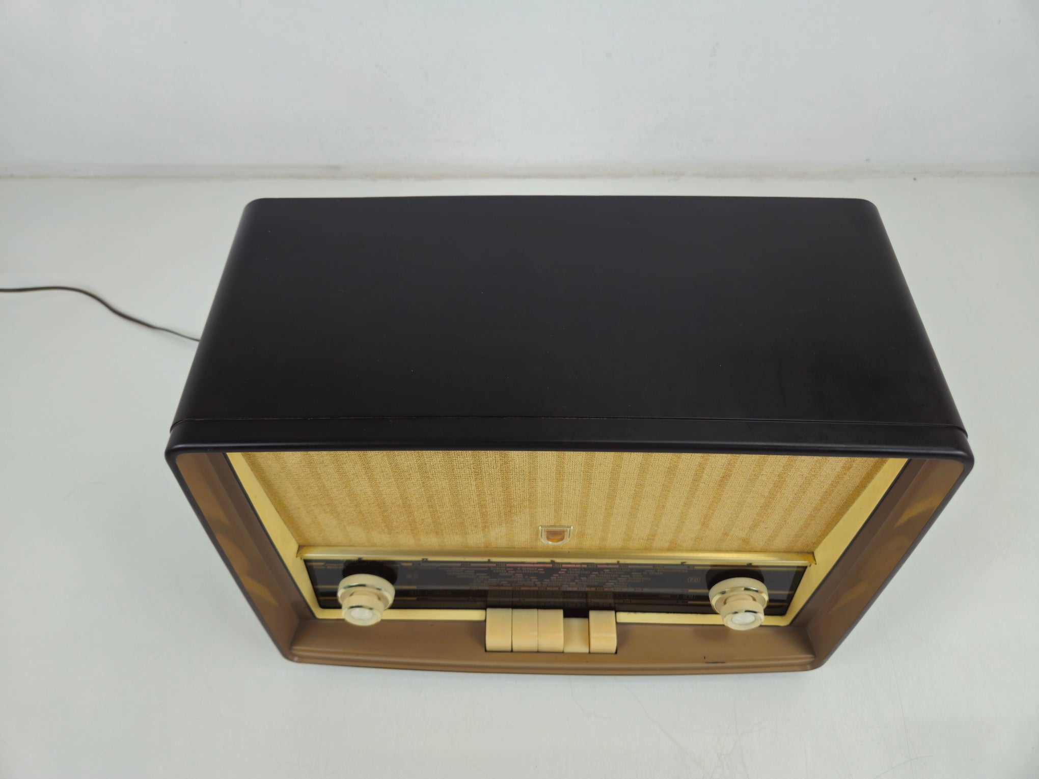 Philips - B3X63A - Tube Radio - Serviced (New Tubes)