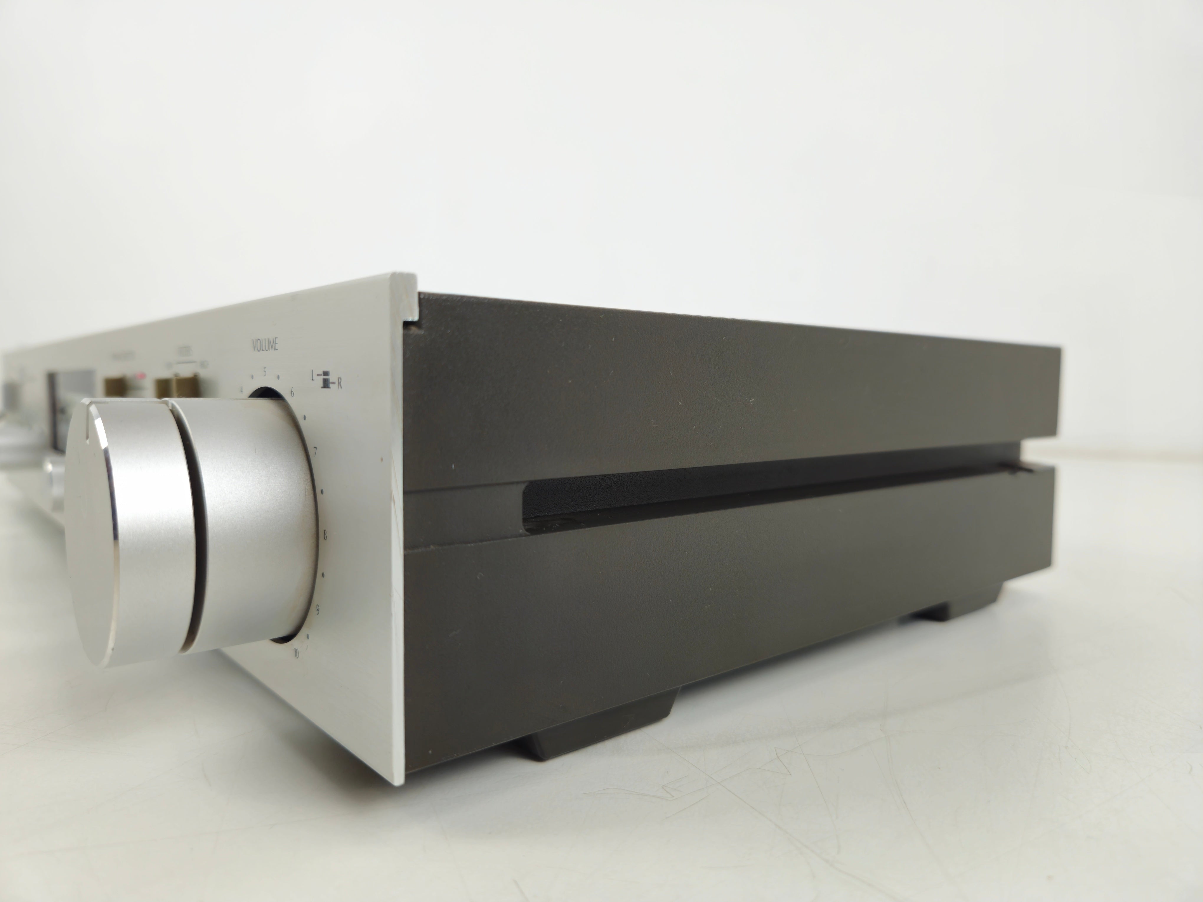 Sansui - C-77 - Stereo Pre Amplifier - Mint condition
