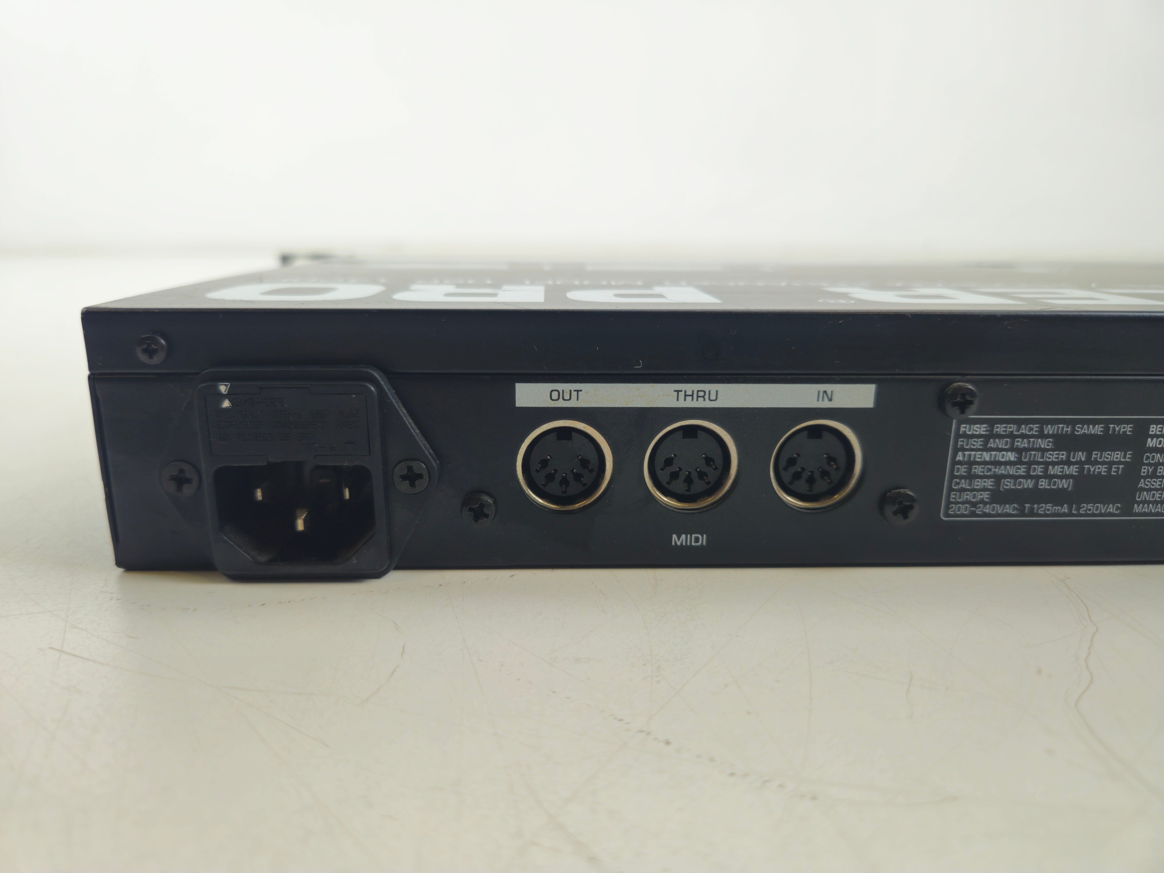 Behringer - DSP 1400P - Digital 2-Channel 2-Band Loudness Maximizer/Program Enhancer
