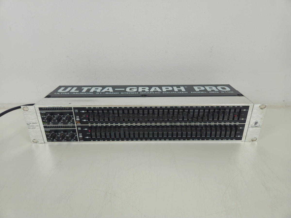 Behringer - GEQ 3102 - Ultra-Musical 31-Band Stereo Graphic Equalizer