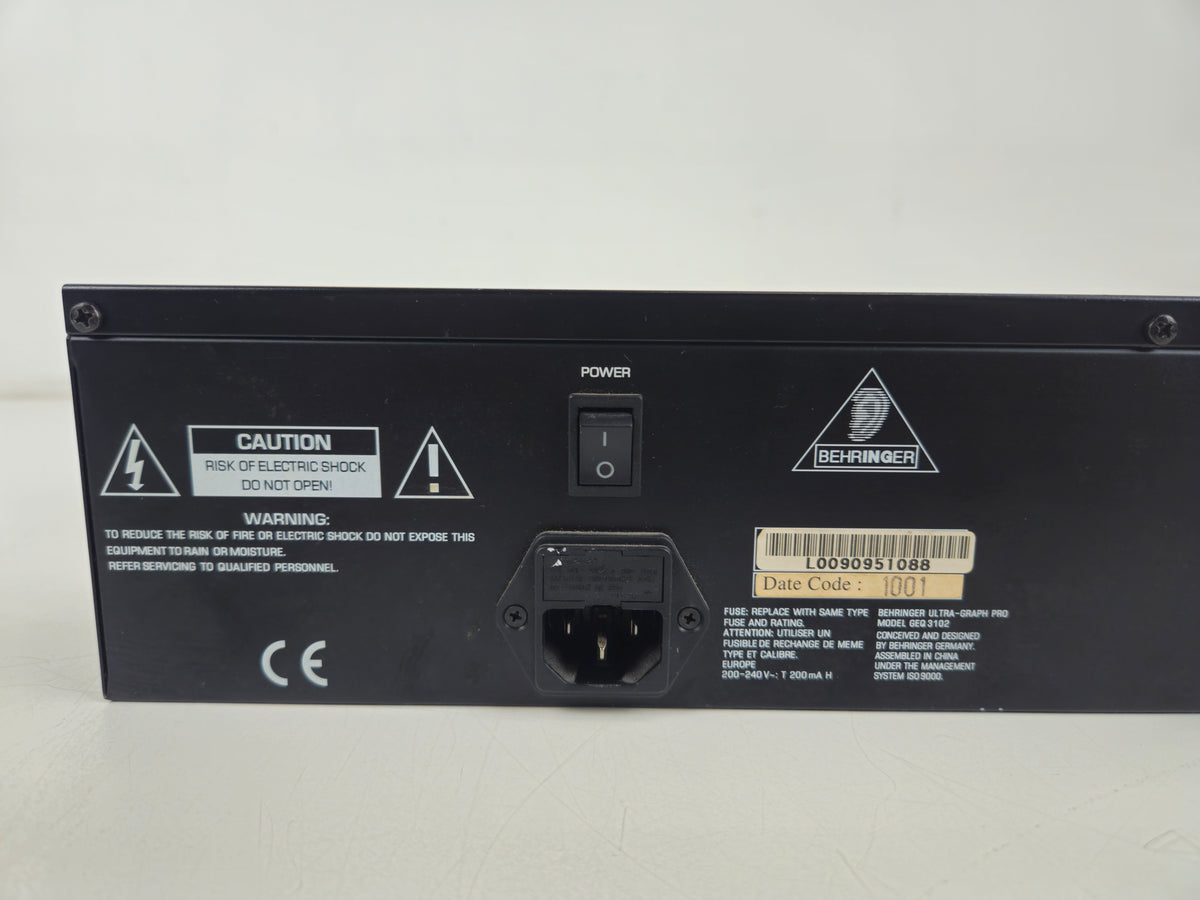 Behringer - GEQ 3102 - Ultra-Musical 31-Band Stereo Graphic Equalizer