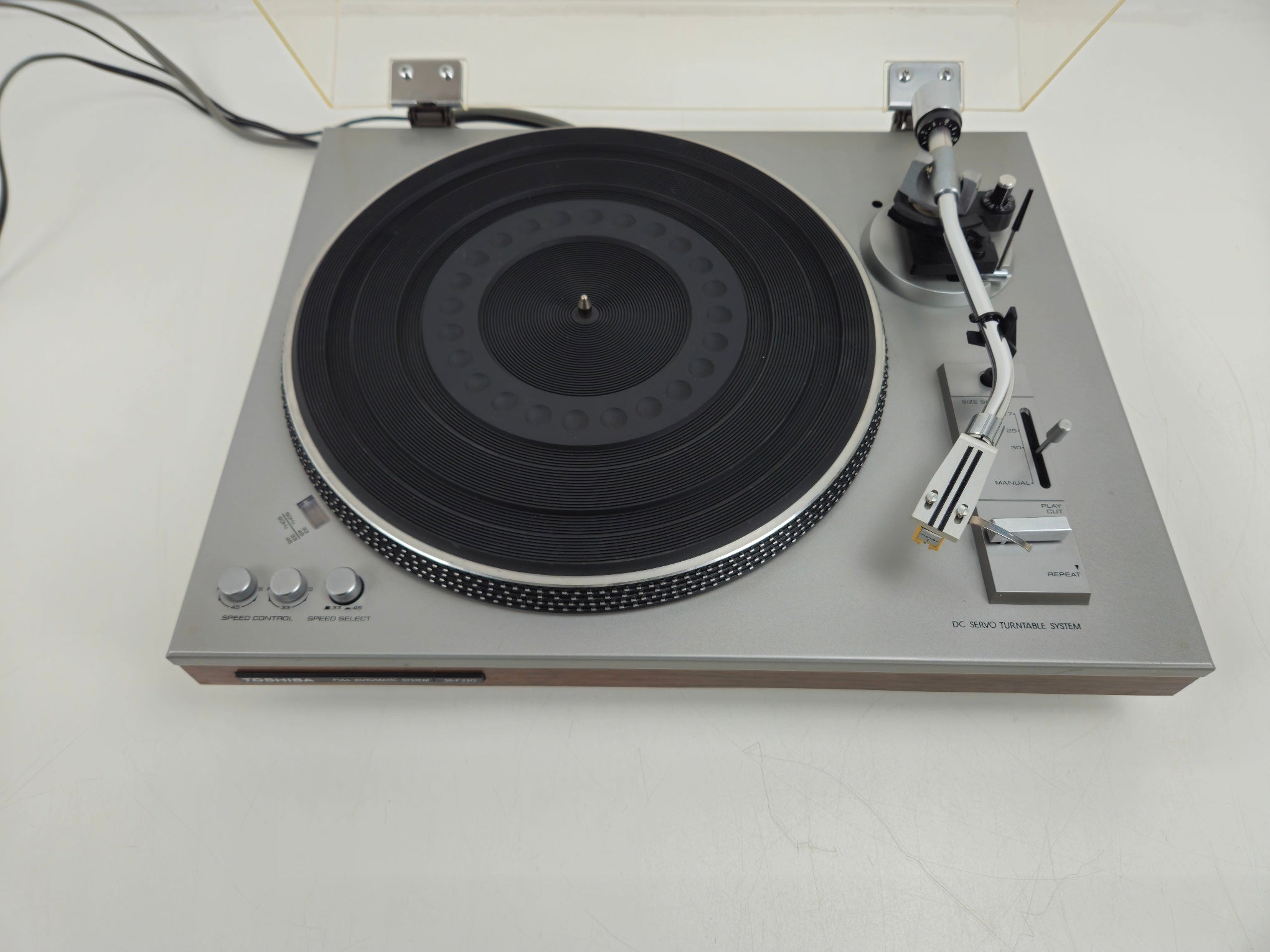Toshiba - SR-F330 - Fully Automatic Turntable