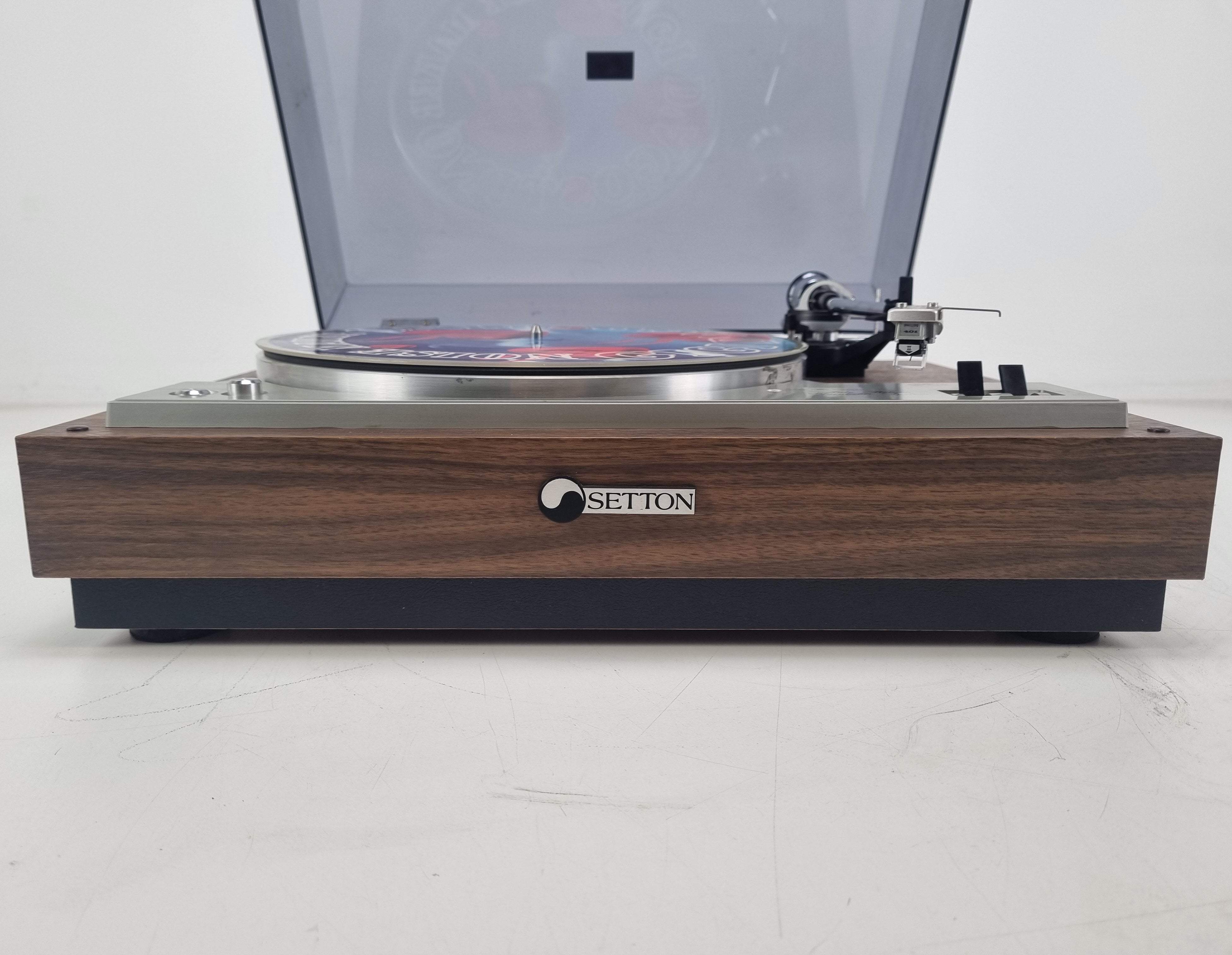 Setton - MR-110 Turntable - Belt Drive - New Belts - New Stylus - Rare