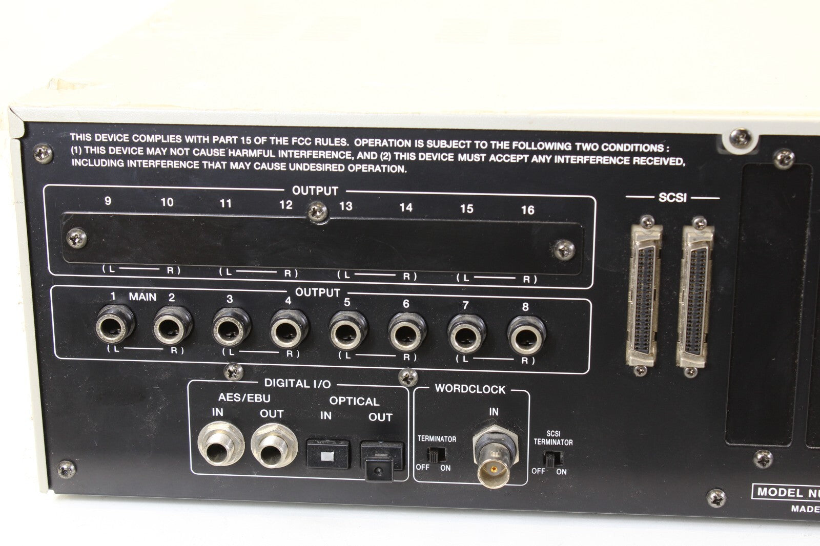 Akai S5000 Sampler With owners manuals