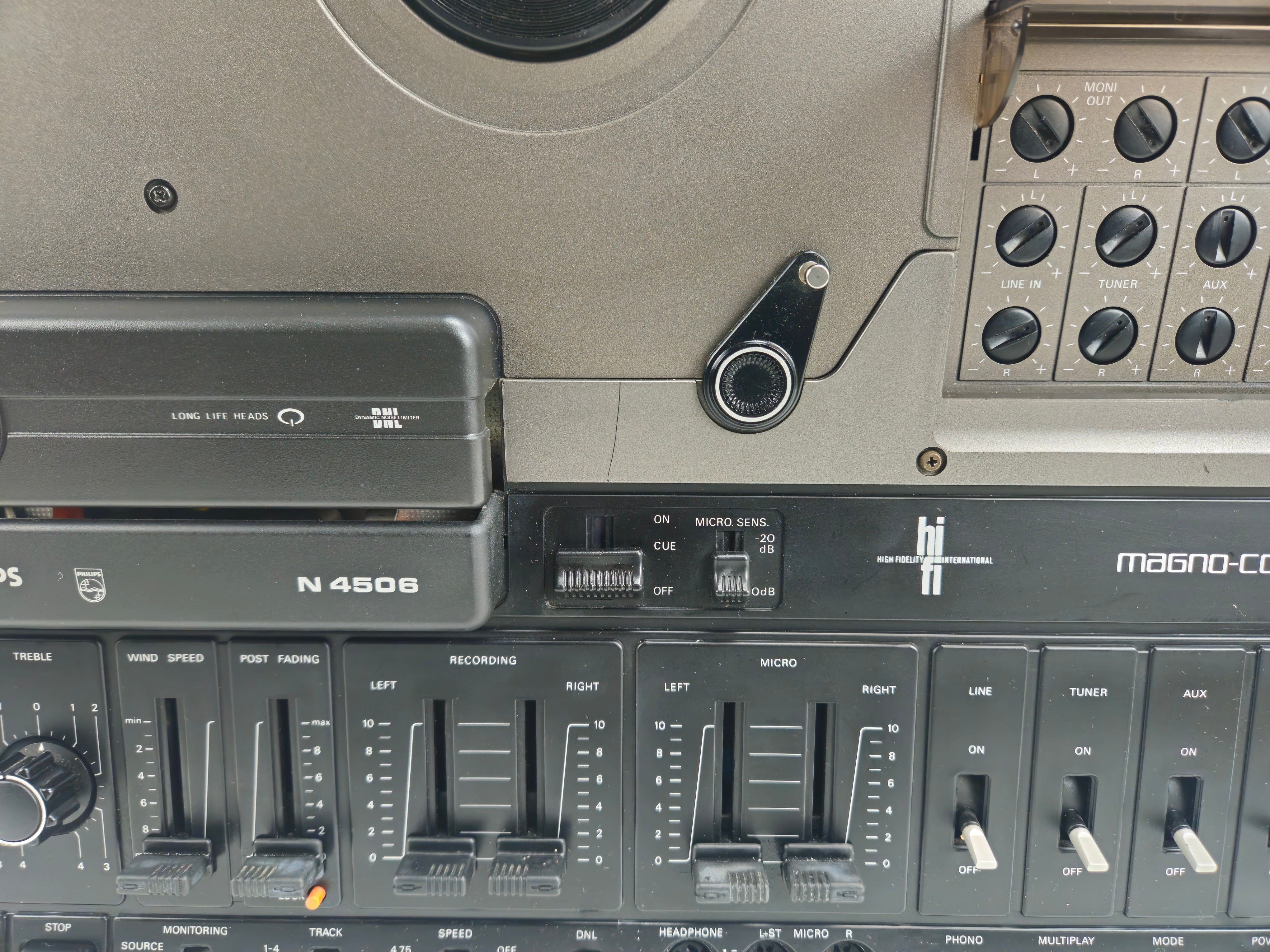 Philips - N4506 - Stereo cassettedeck - Stofkap (nr. 2)