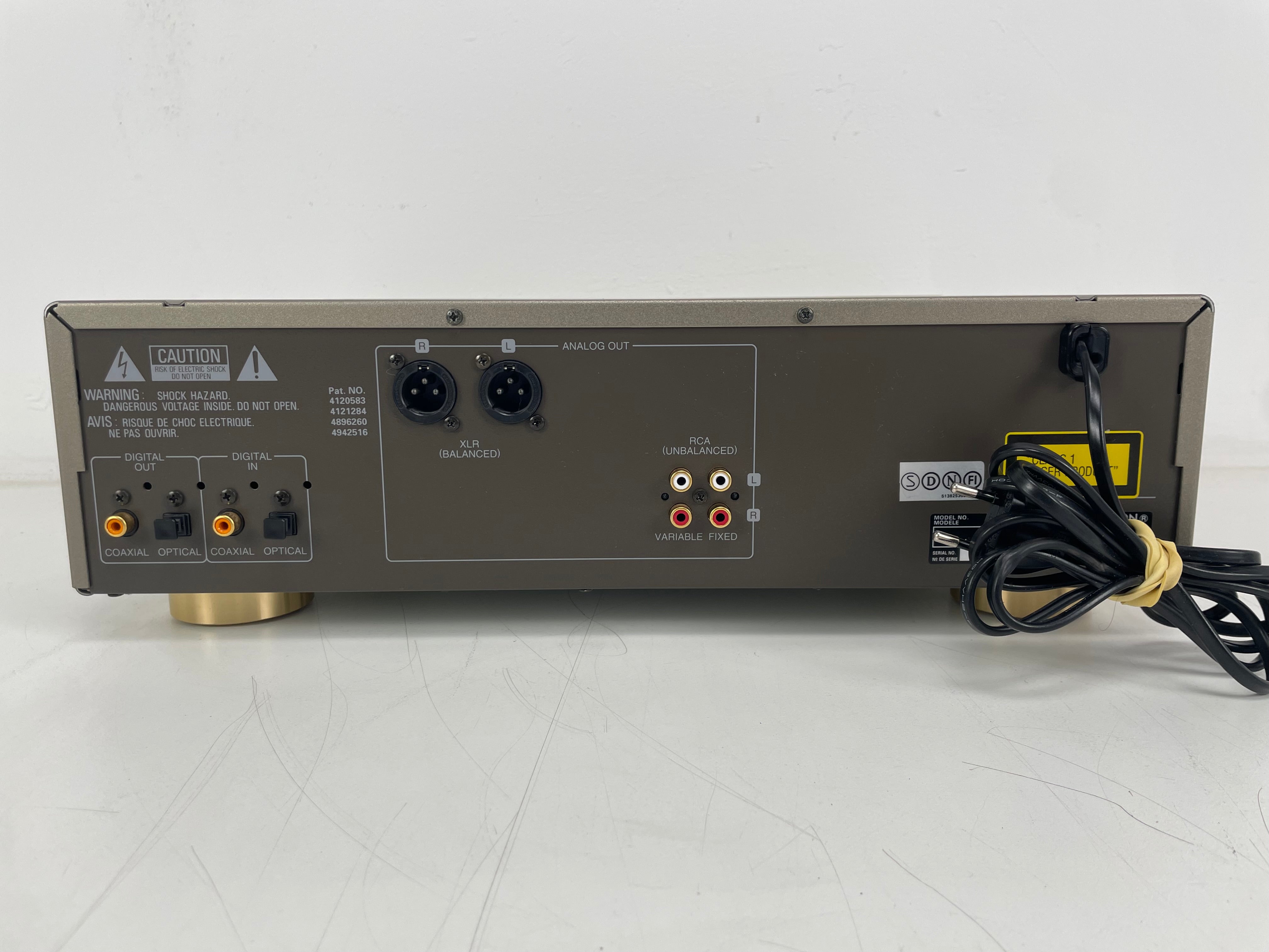 Denon - DCD-S10 - Pro CD-Player - Inc. Original Box/Remote - XLR Out