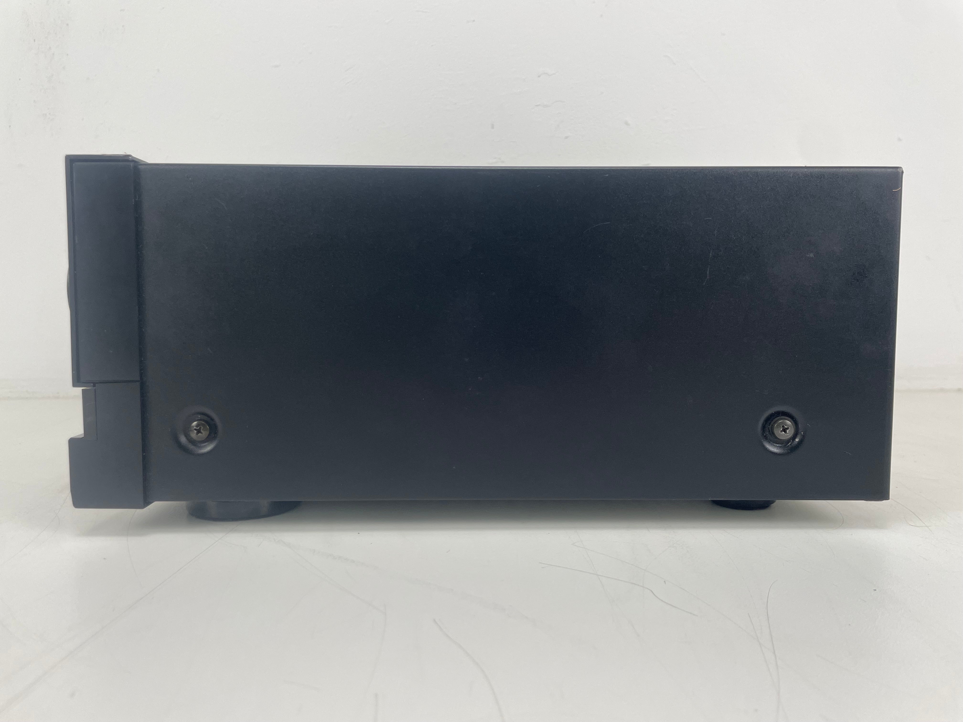 Luxman - LV-105 - Stereo Hybrid Tube - Integrated Amplifier