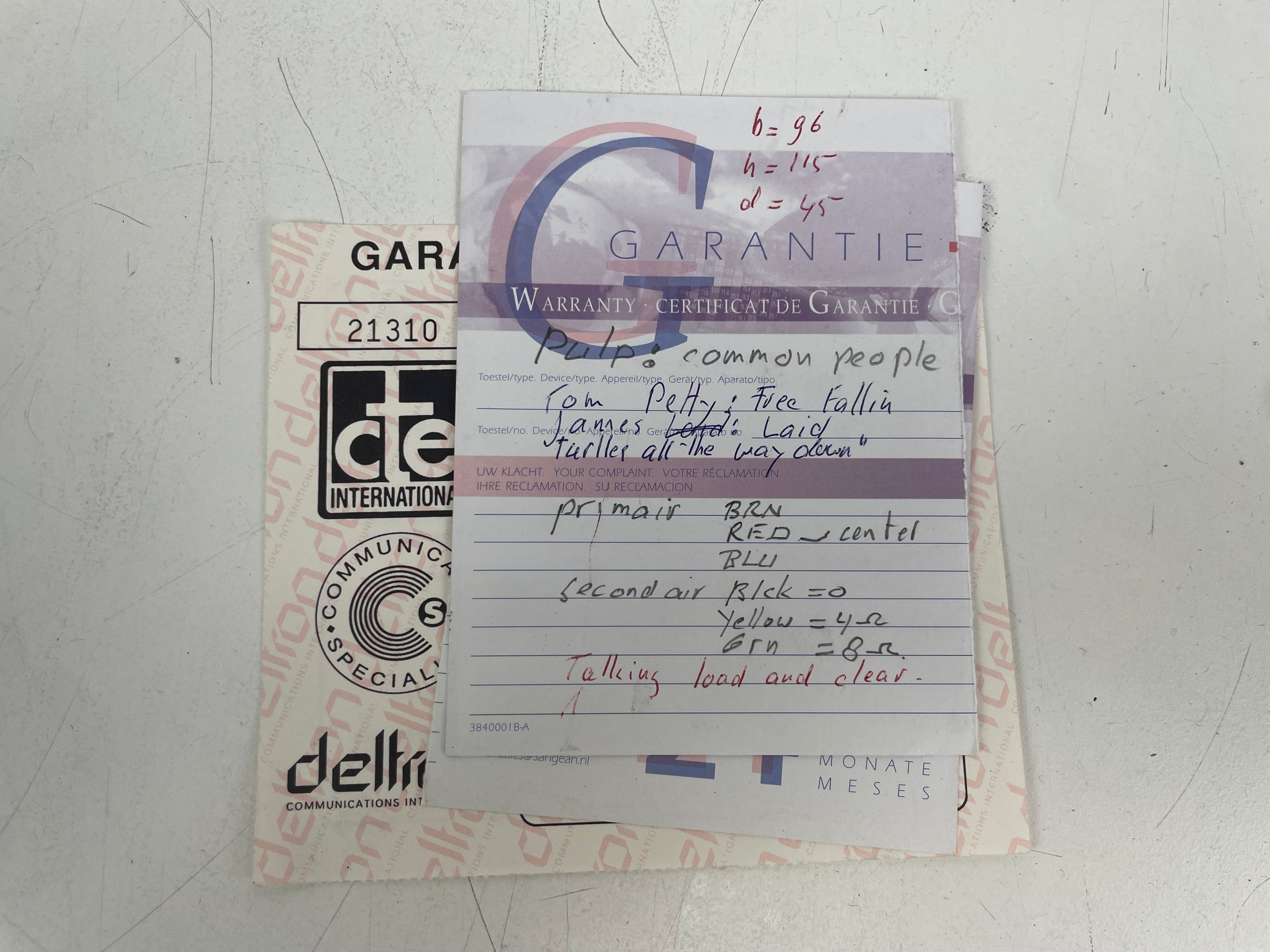 Lowe - HF-225 - HF receiver - 0.03-30 MHz - Inc. Case-bag - As Is