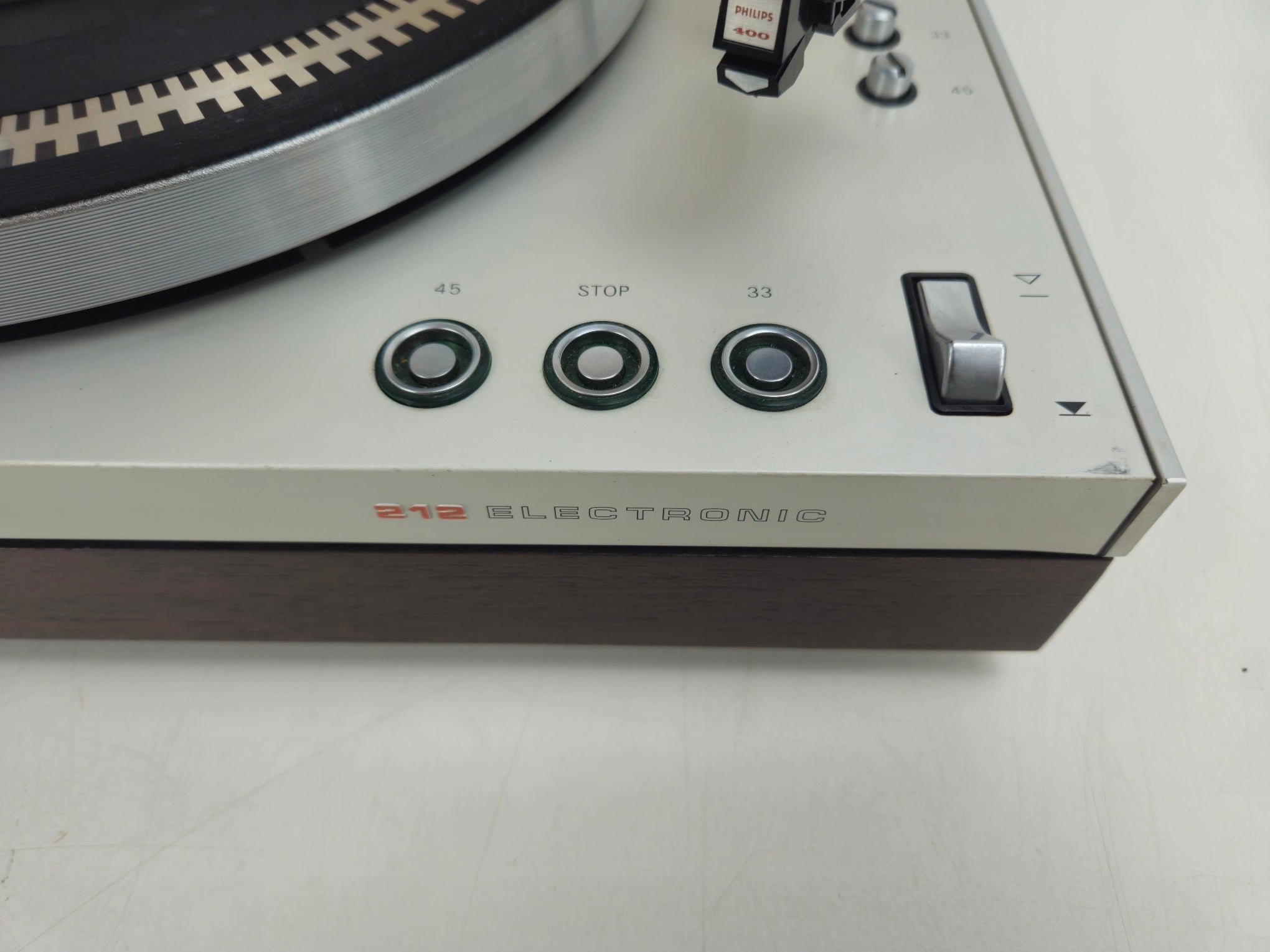 Philips - 212 -  Sprung Chassis Belt-Drive Turntable GP400 - New belt