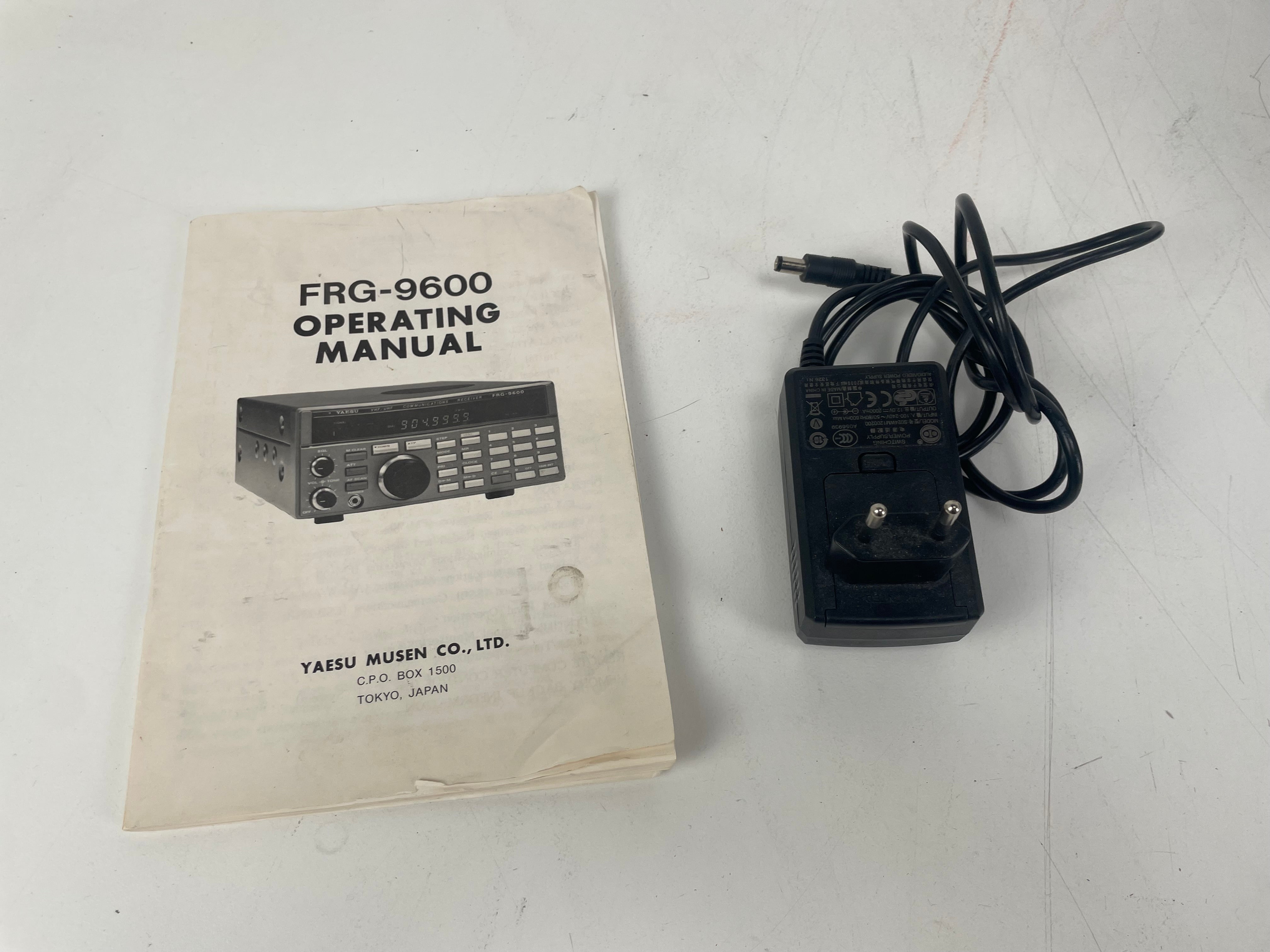 Yaesu - FRG-9600 - VHF/UHF Communications Receiver - Inc. Manual/Adapter
