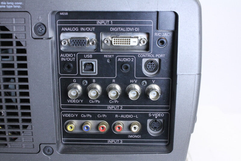 Eiki Projector CL-X71 With Case and Accessories no. 1