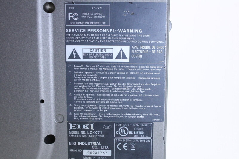Eiki Projector CL-X71 With Case and Accessories no. 1