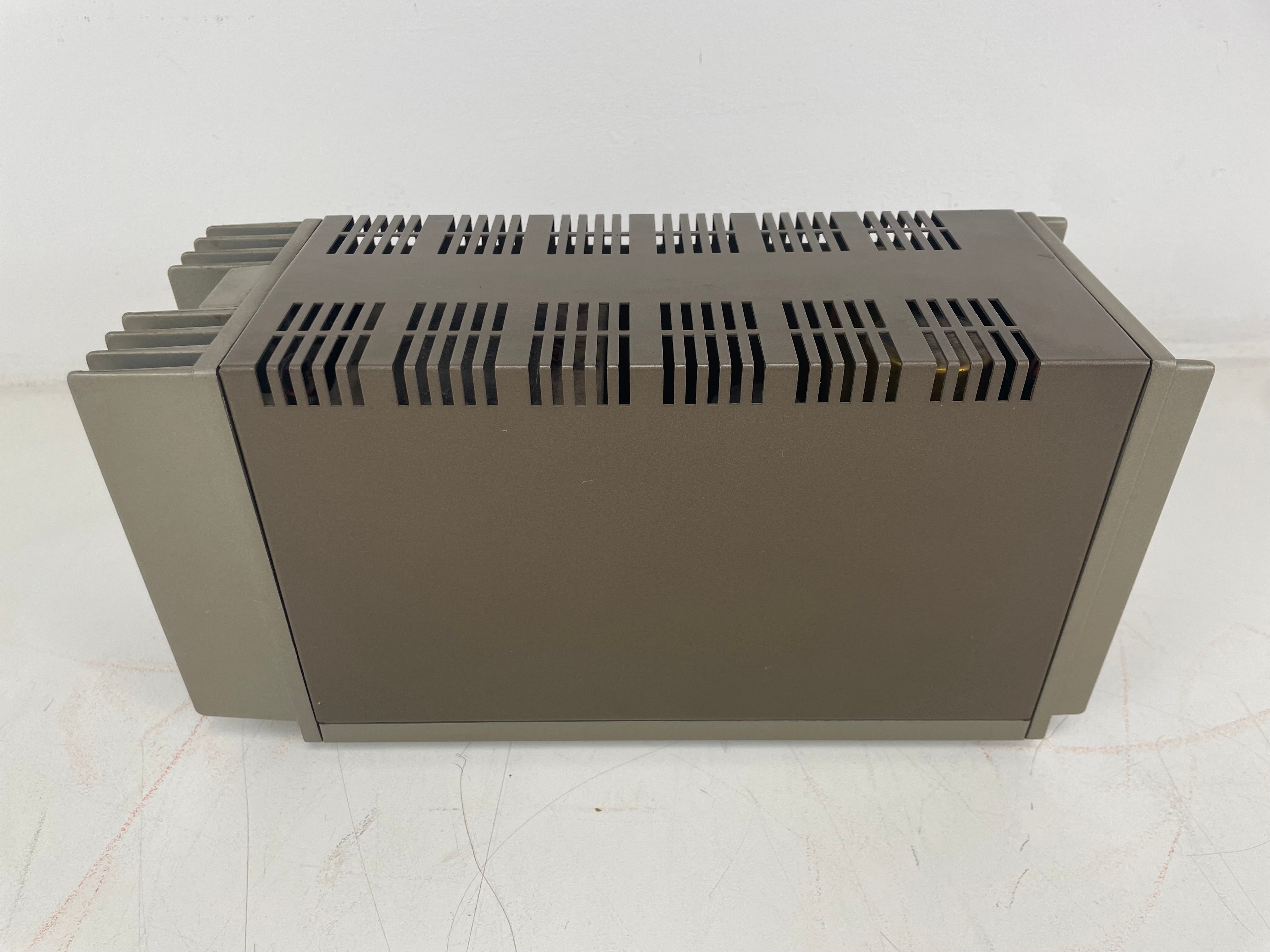 Quad - 34 Control Unit/303 Power Amplifier - Inc. Power/AUX Cable