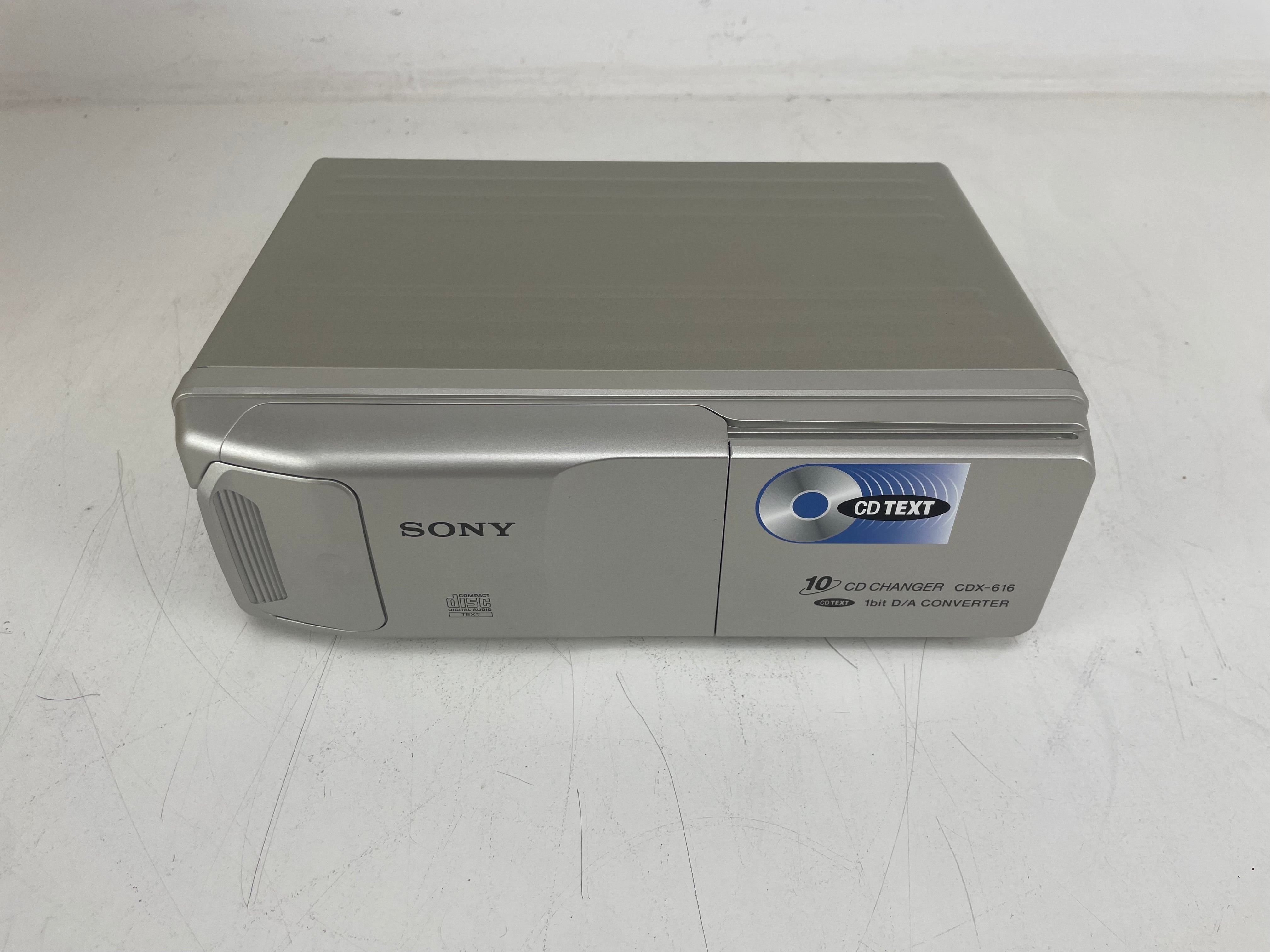 Sony - CDX616 - CD Changer - Inc. Original box/Accessoires - NOS