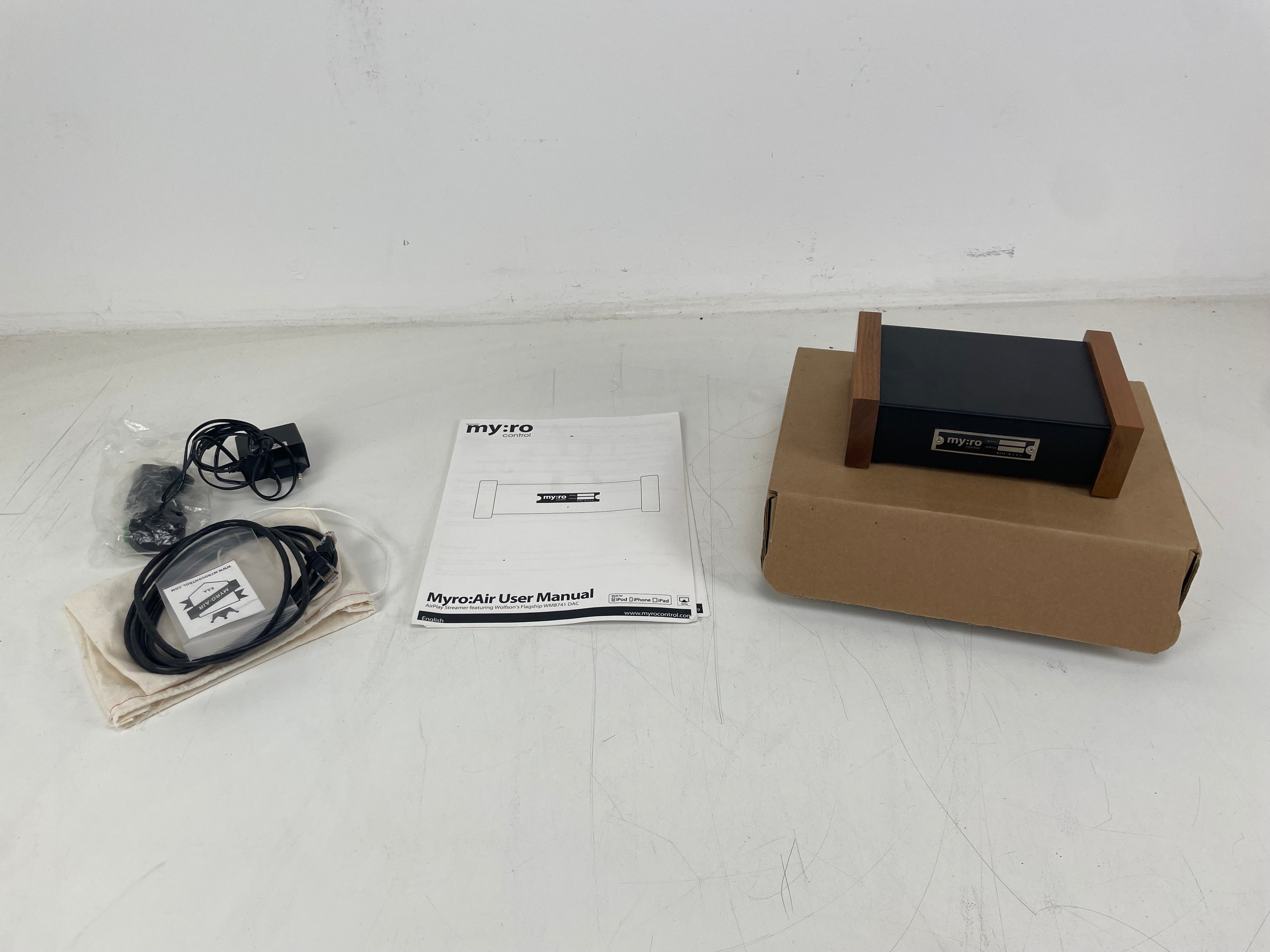 My:ro Control - Air - Airplay Audio Streamer - Inc. Original Box/Adapter/Manual/Accesoires