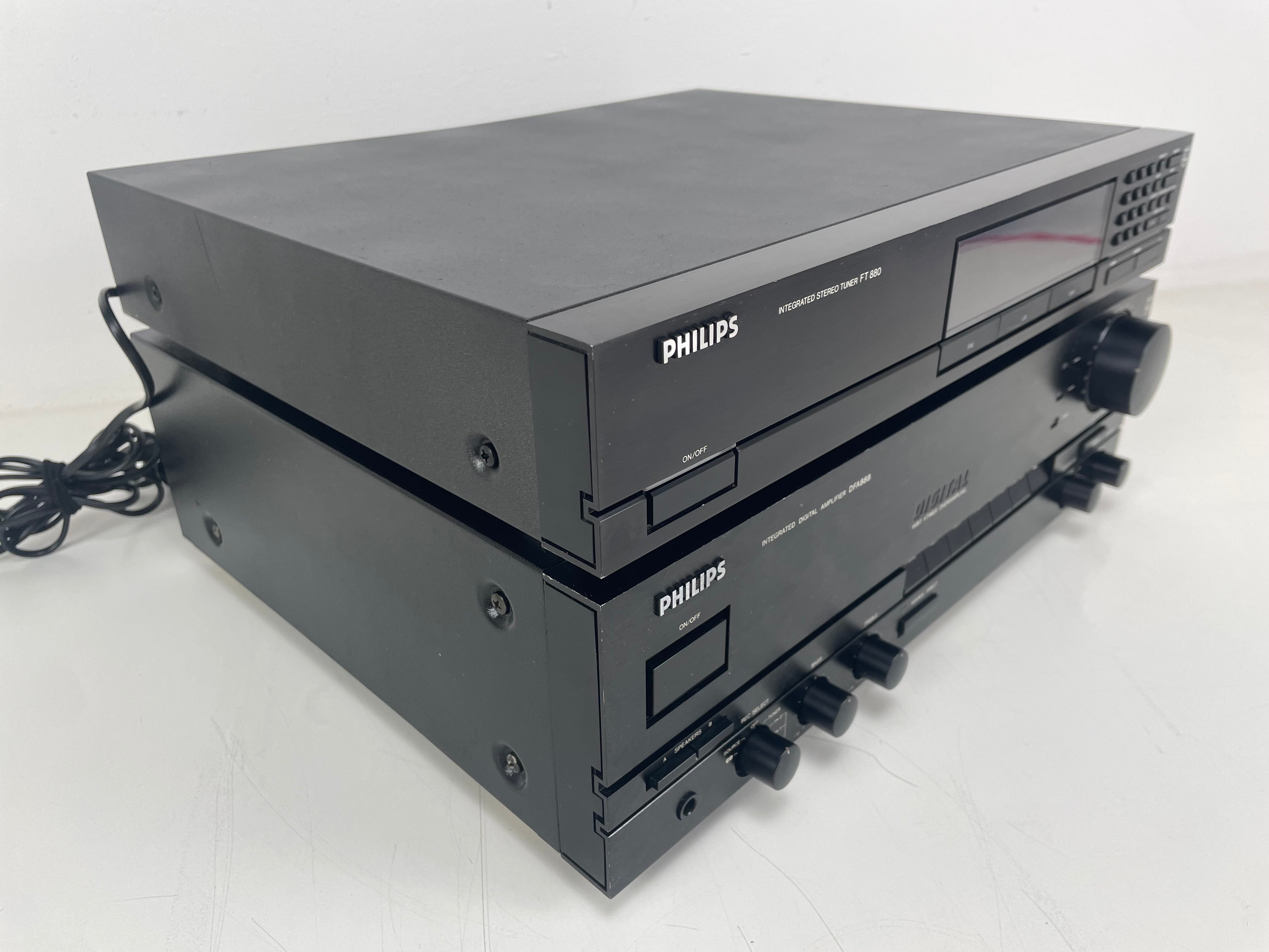 Philips - FT880 / DFA88 - Versterker + Tuner Set