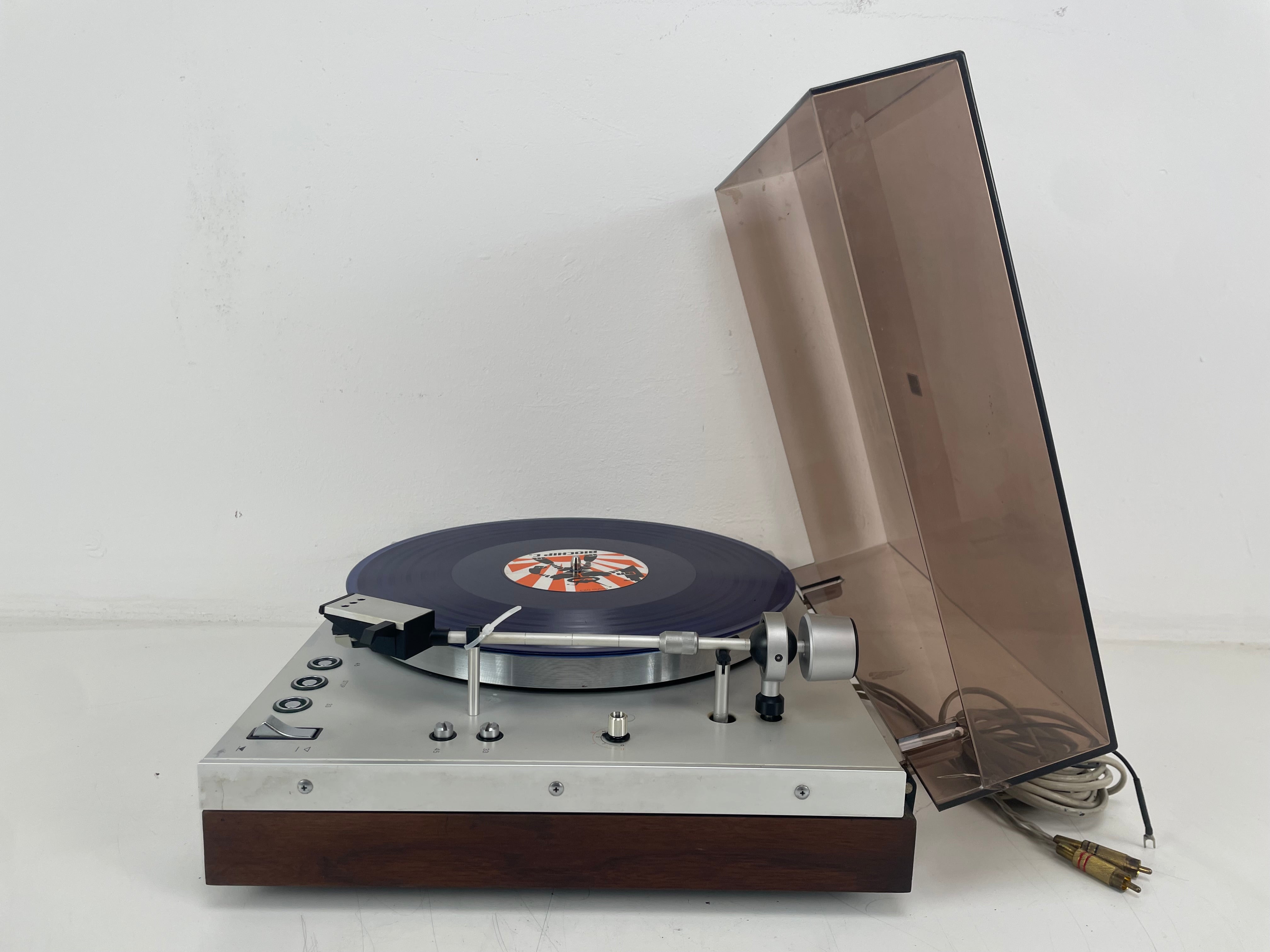 Philips - 212 - Belt-Drive - Turntable - Inc. GP400 Stylus