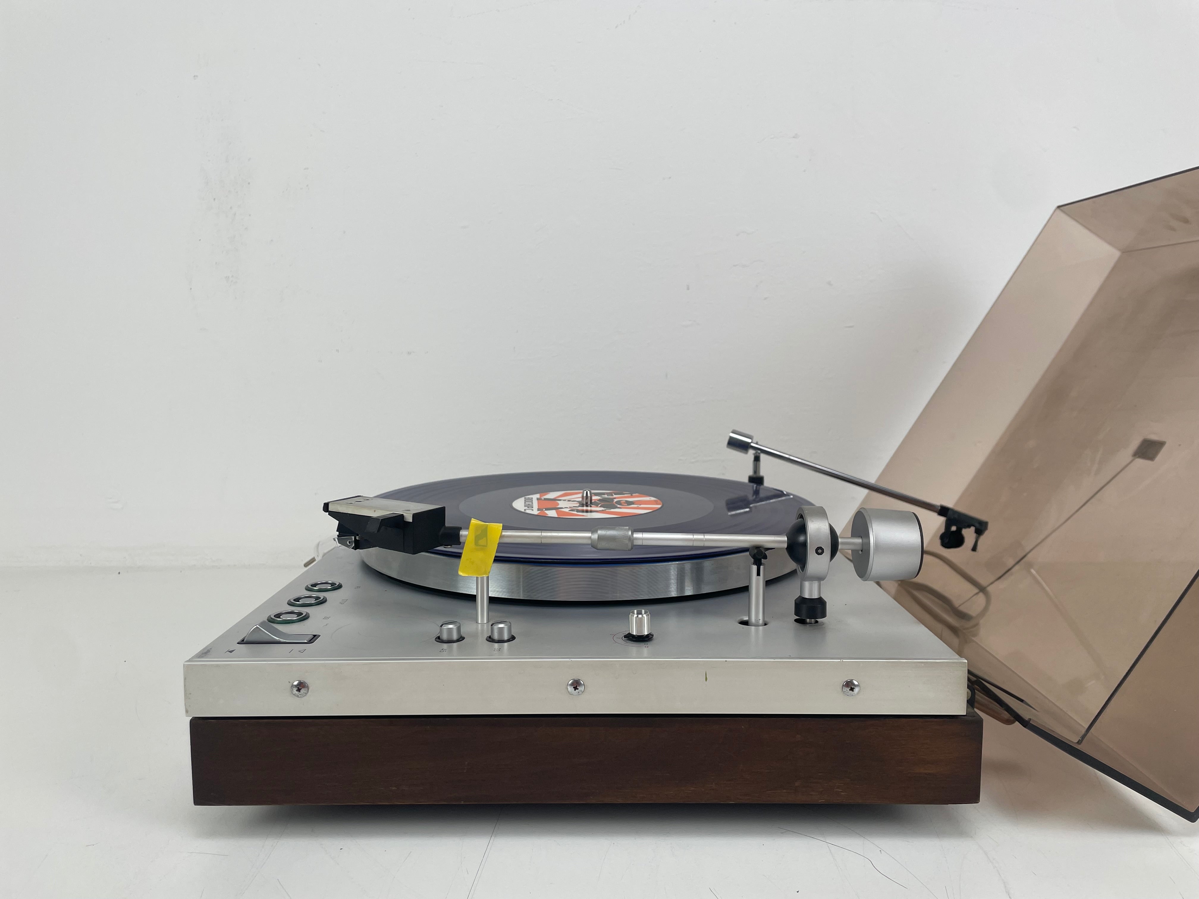 Philips - 212 Platenspeler - Riemaandrijving + Discofoonborstel
