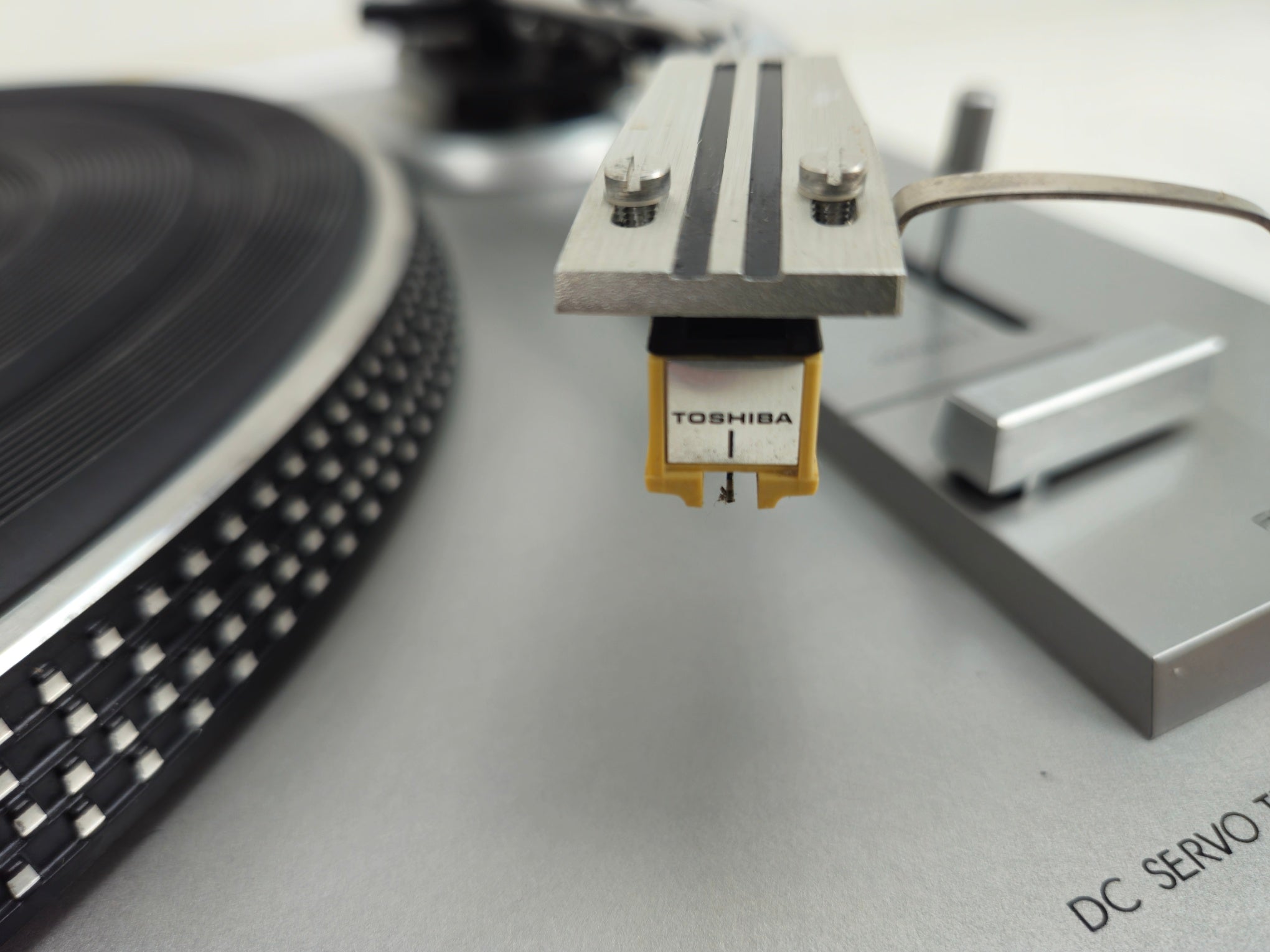 Toshiba - SR-F330 - Fully Automatic Turntable
