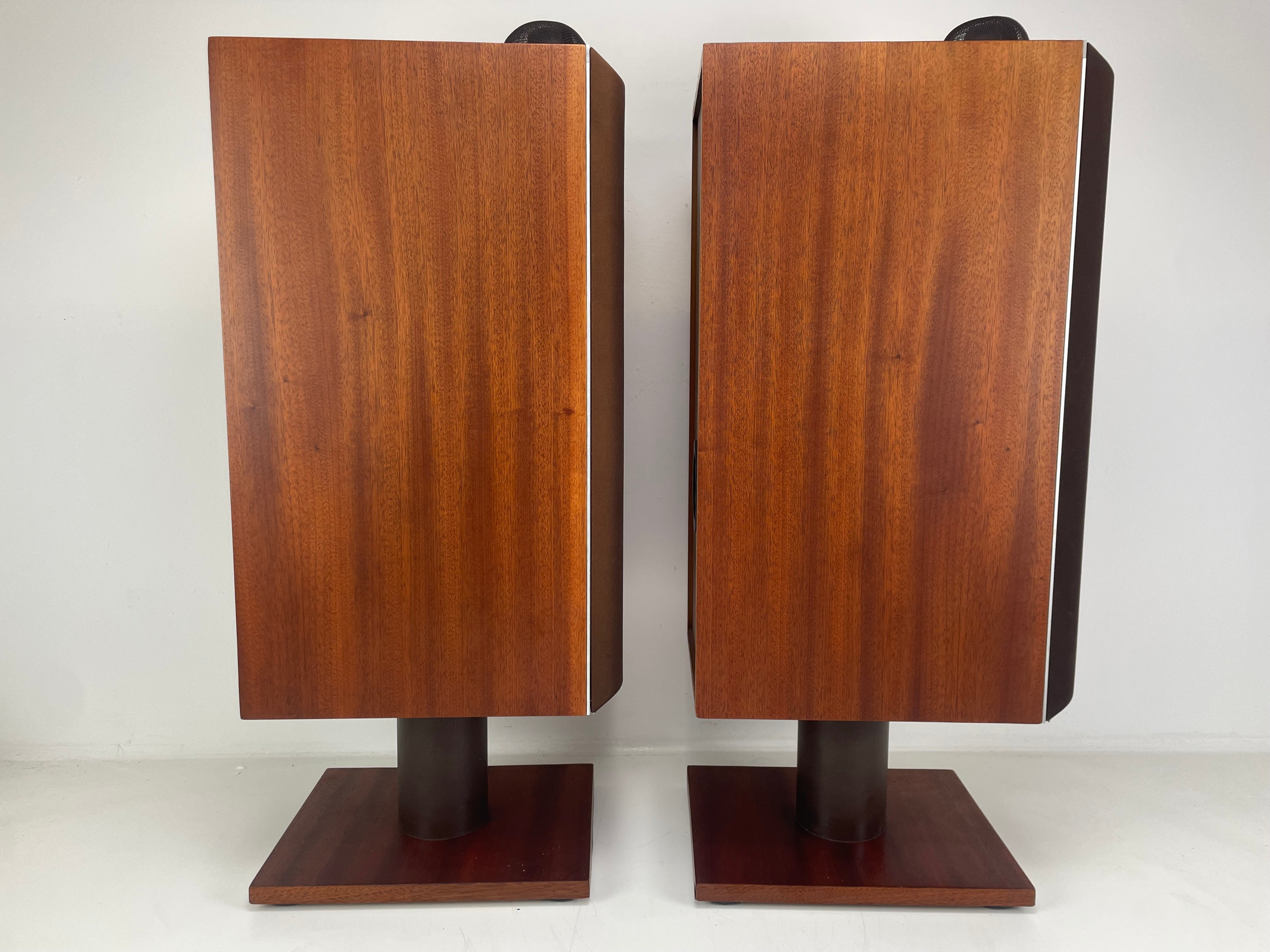 Bowers & Wilkins - DM7 MK2 - Matched Pair - Speaker Set