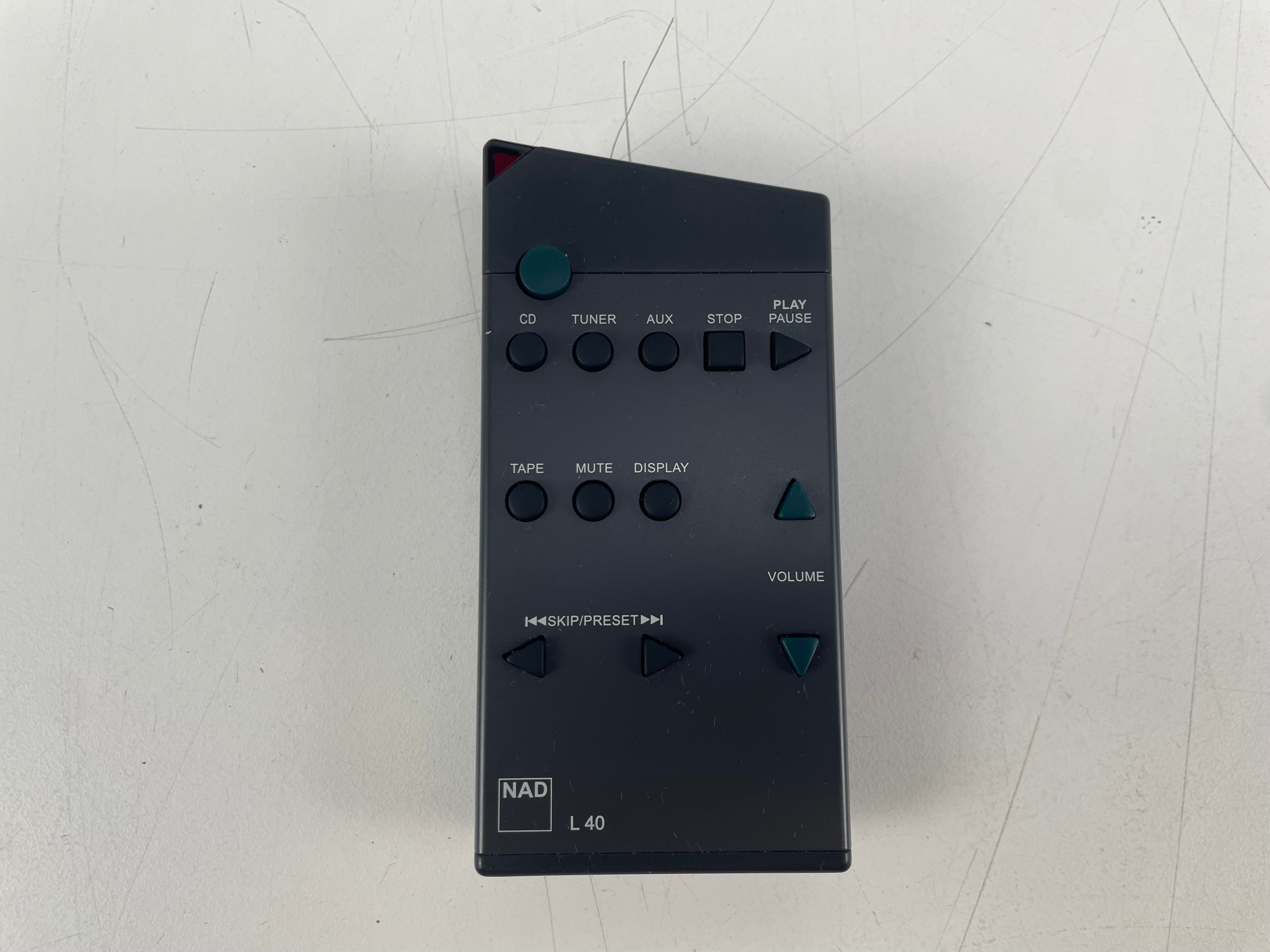 NAD - L40 - Compact Disc Receiver - Inc. Remote
