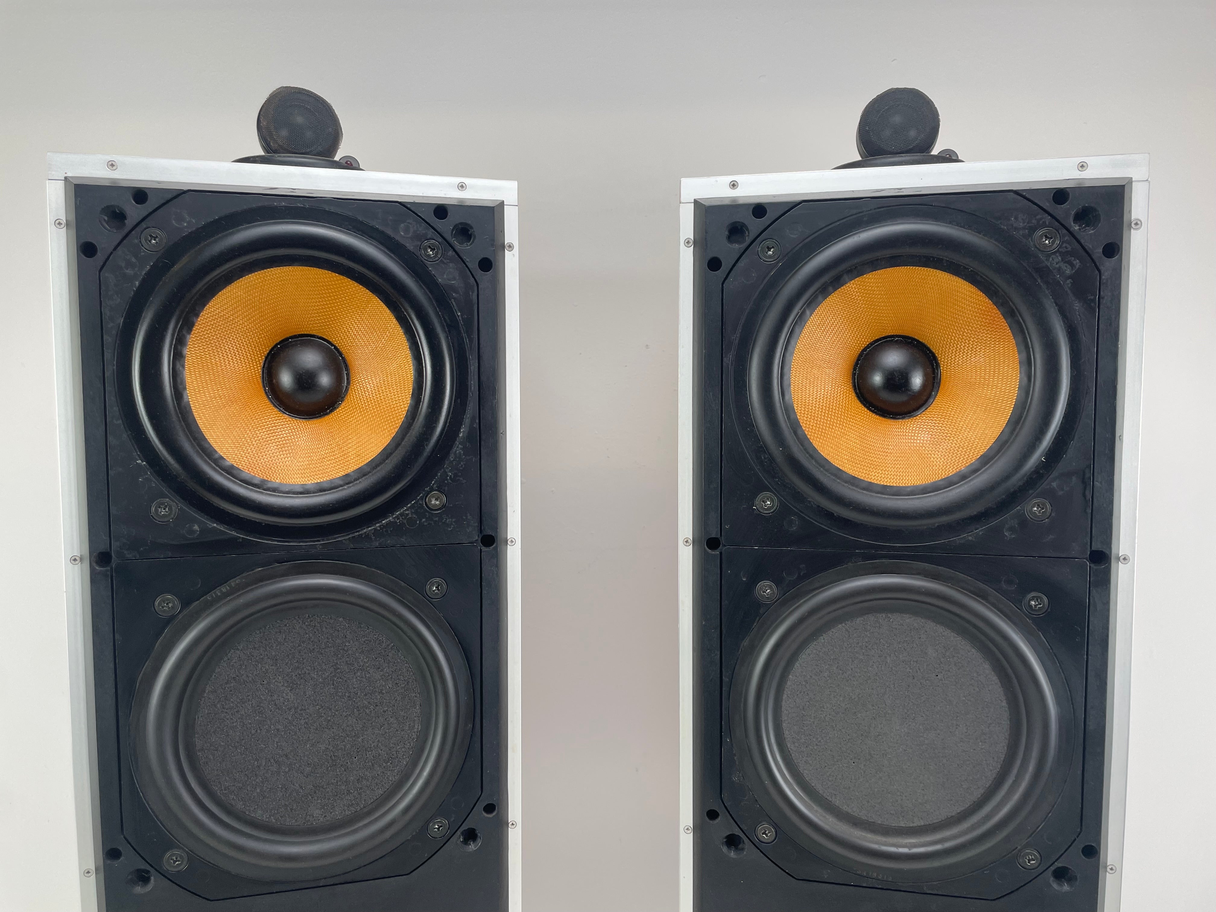 Bowers & Wilkins - DM7 MK2 - Matched Pair - Speaker Set