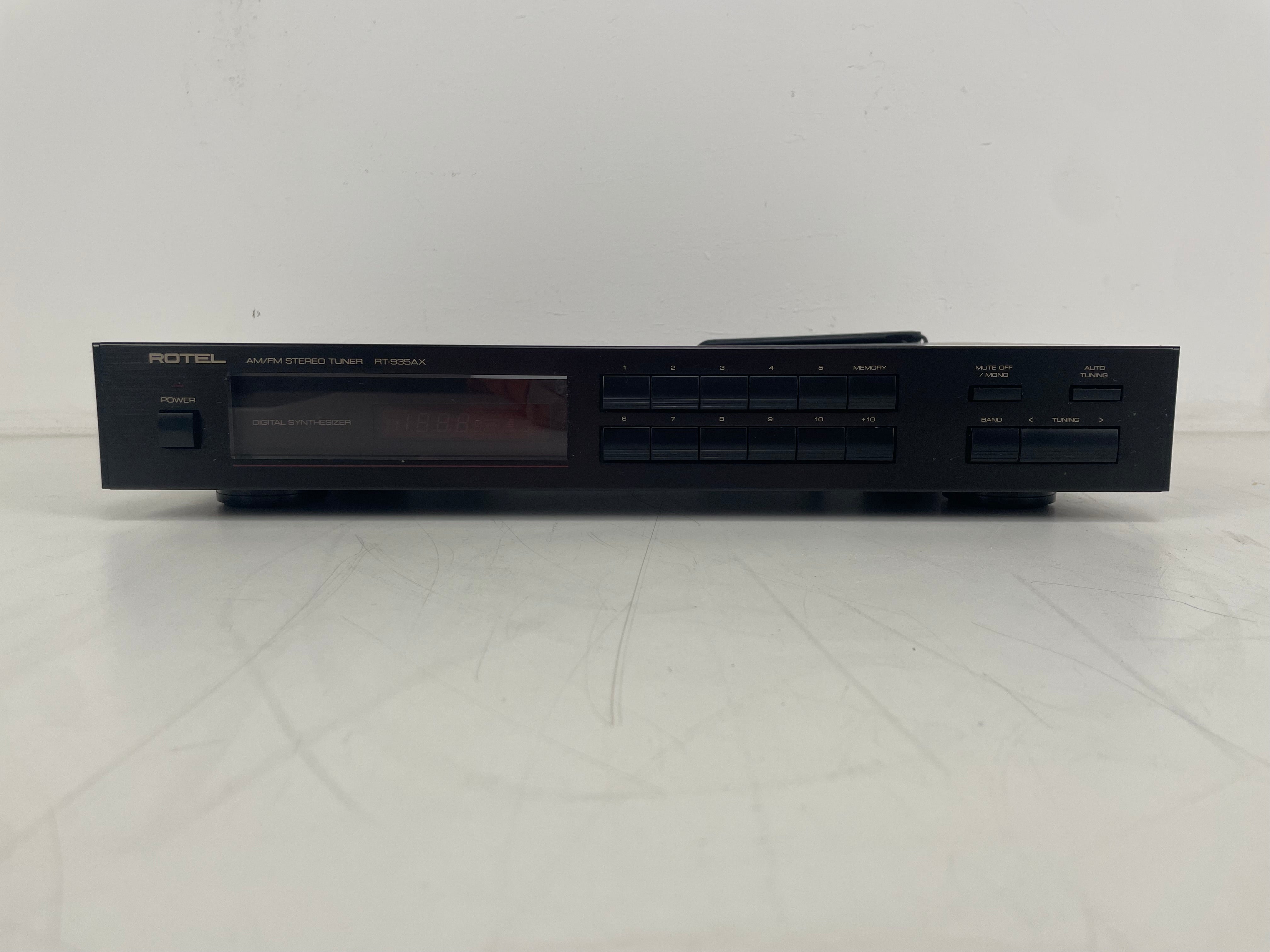 Rotel - RT935AX - AM/FM Stereo Tuner