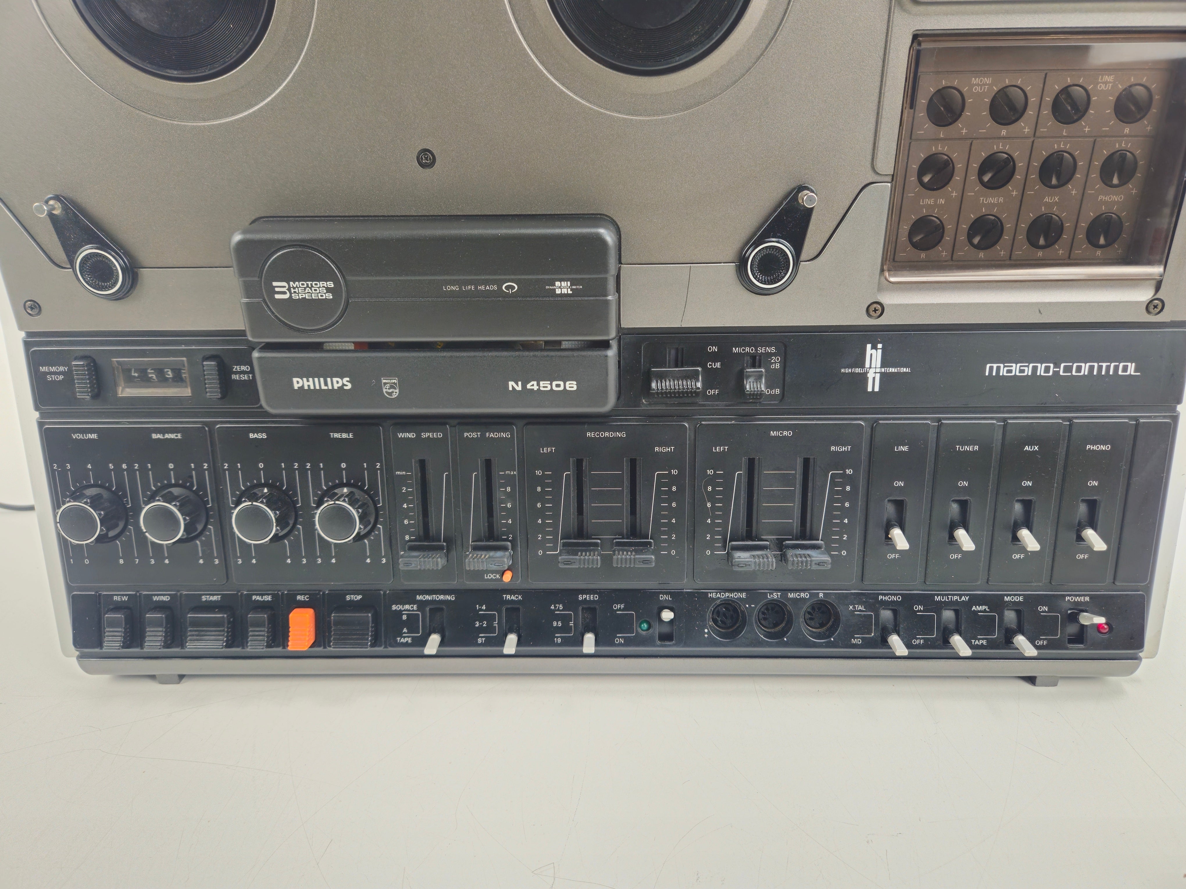 Philips - N4506 - Stereo cassettedeck - Stofkap (nr. 2)