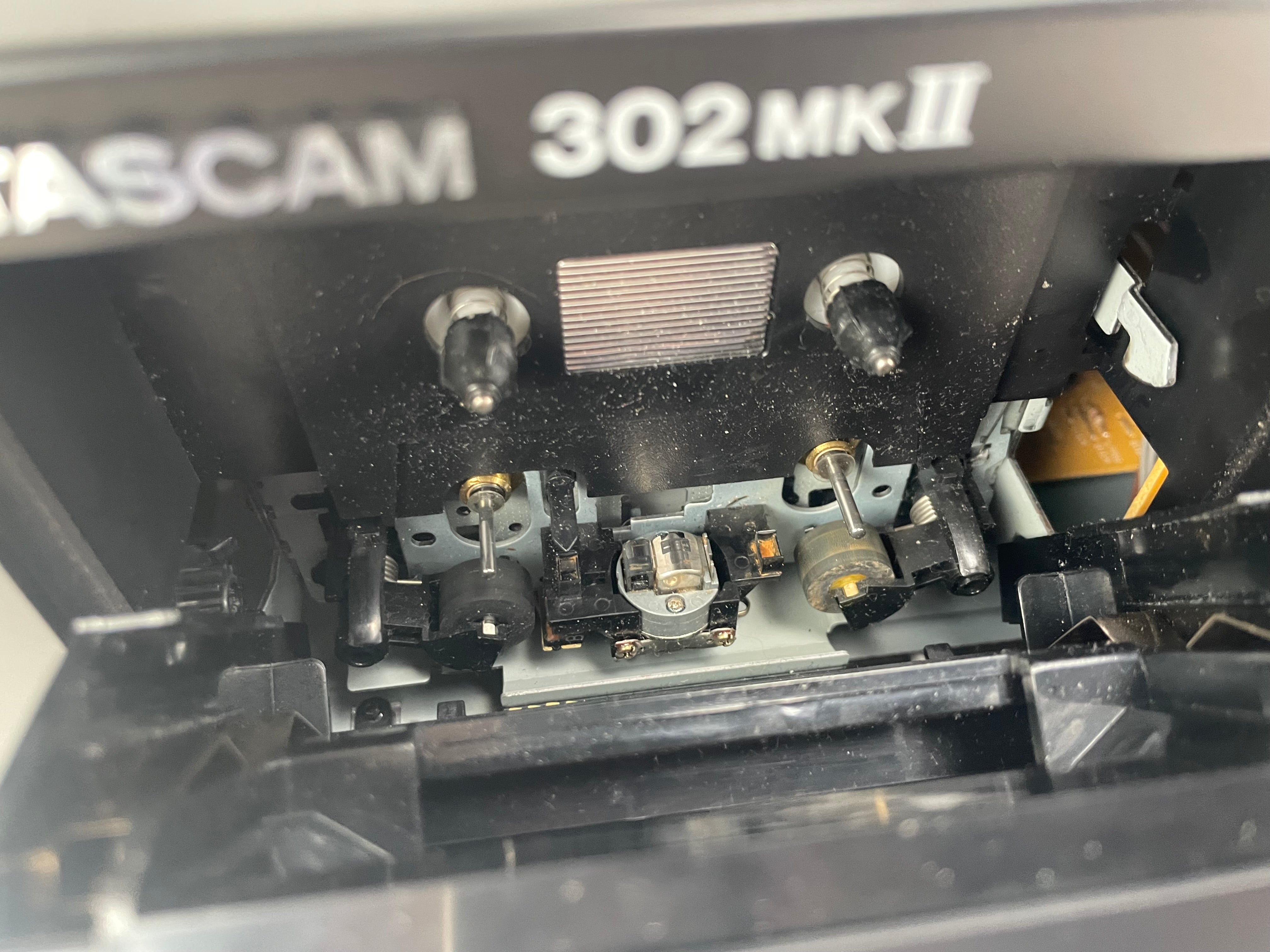 Tascam - 302 MK2 - Double Cassette Deck - 2-Head - Serviced (New Belts) - 19" Rack