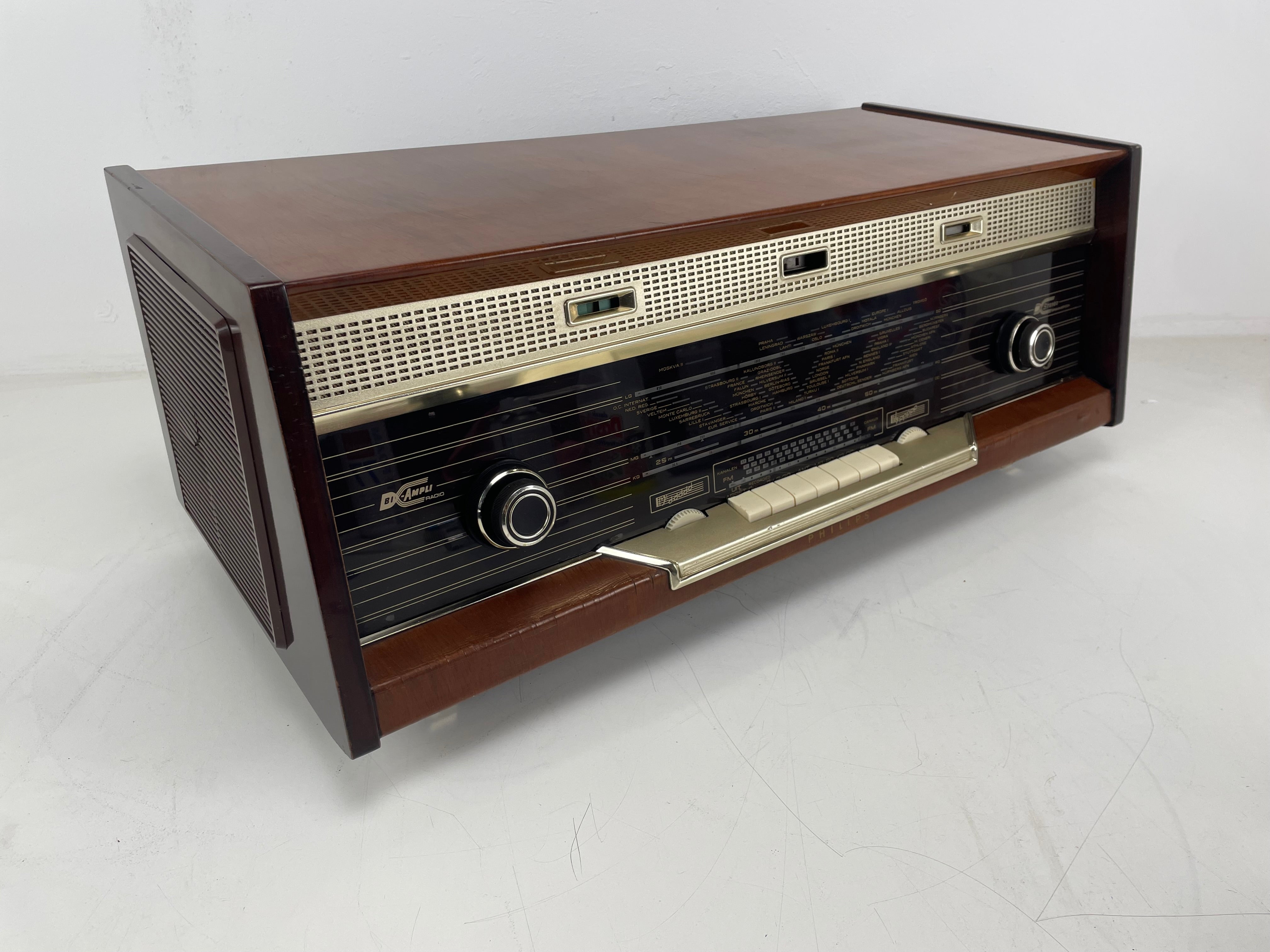Philips - B7X94A - Tube Radio - Bi-Ampli - Serviced (Cleaned/Tubes Replaced)