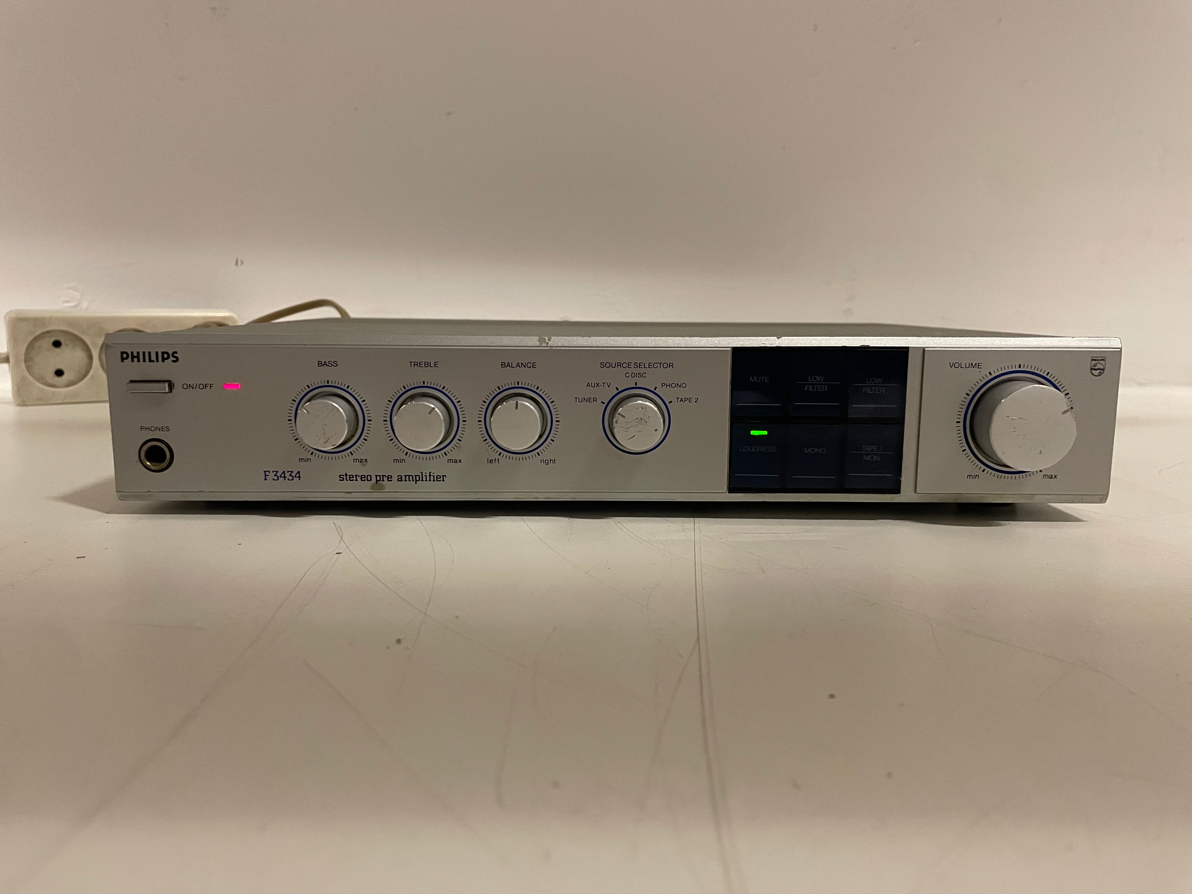 Philips - F3434/00 - Stereo Pre Amplifier - Serviced (cleaned/checked)