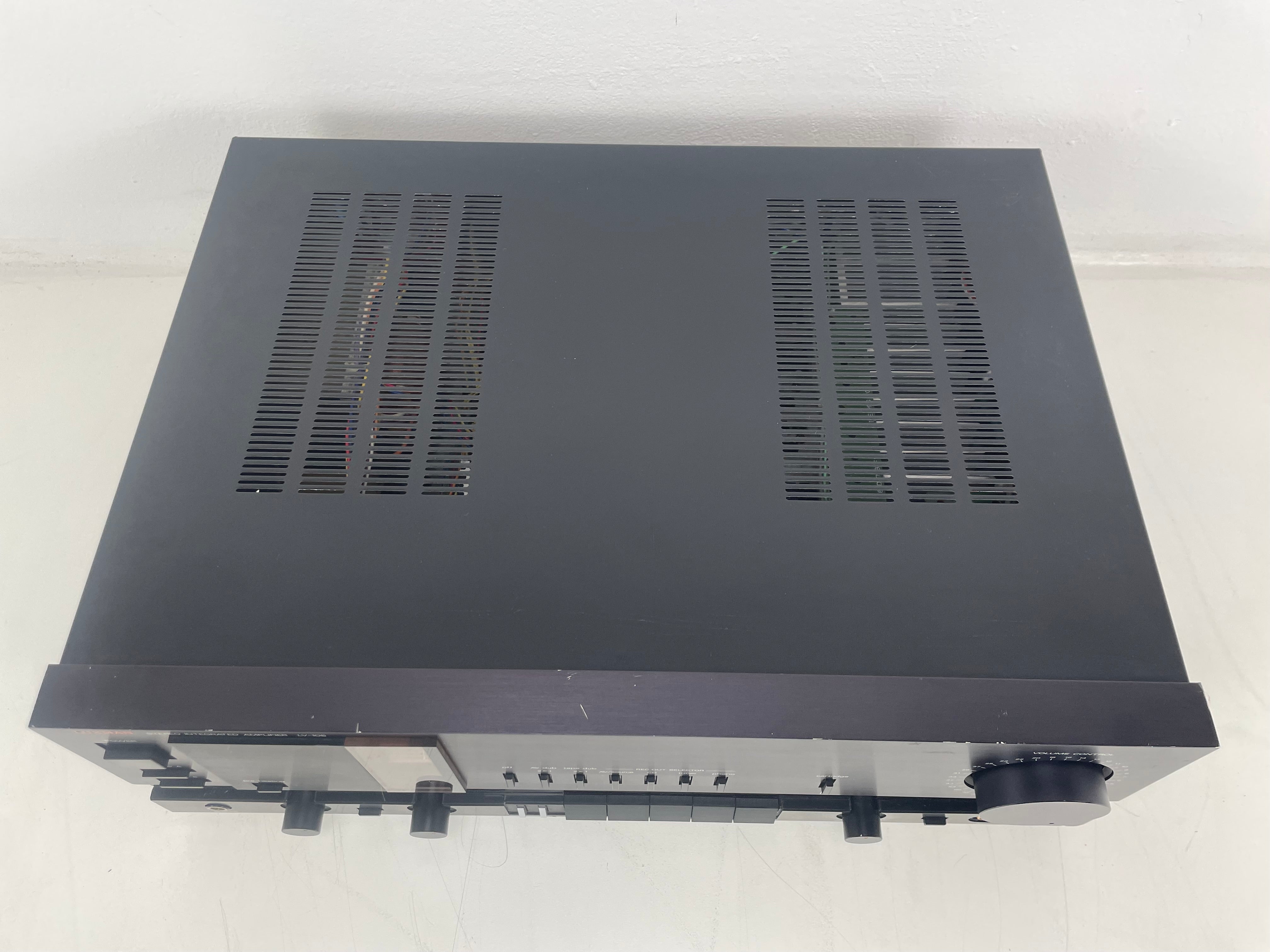 Luxman - LV-105 - Stereo Hybrid Tube - Integrated Amplifier