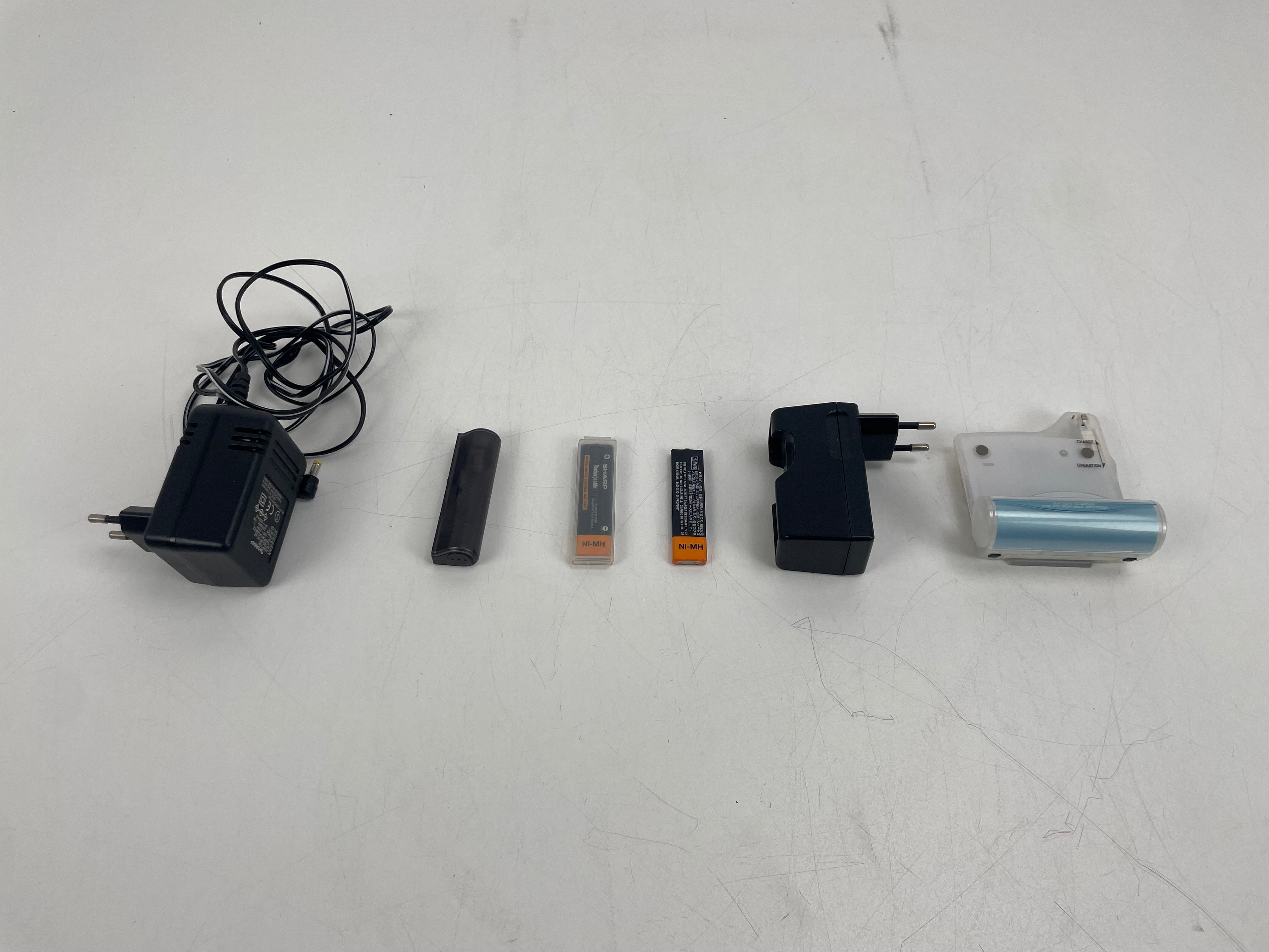 Sharp - MD-MT866H(S) - Portable MiniDisc Player - Original Box & Accesories