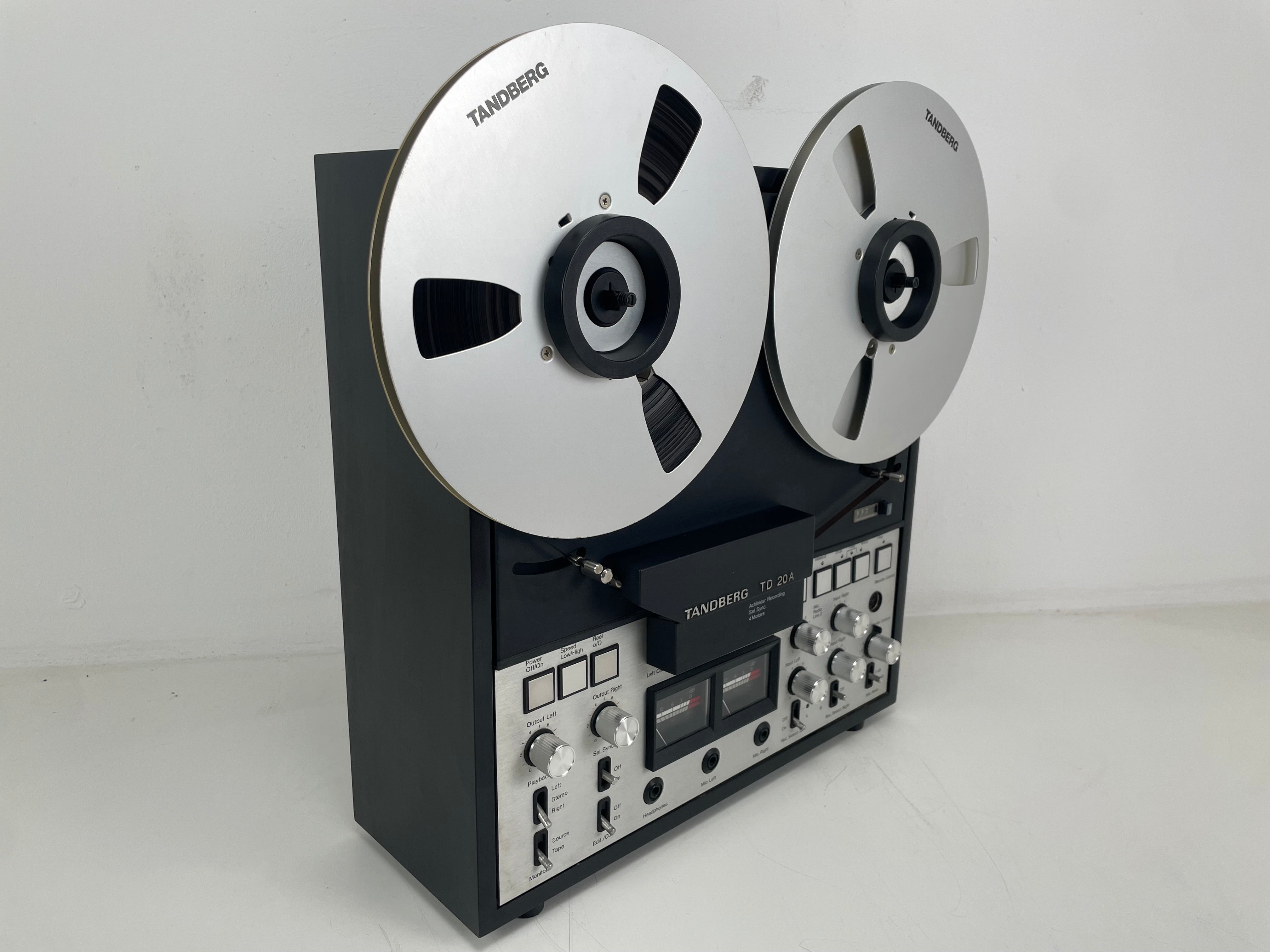 Tandberg - TD 20A - Reel to Reel Recorder - W/ Manual