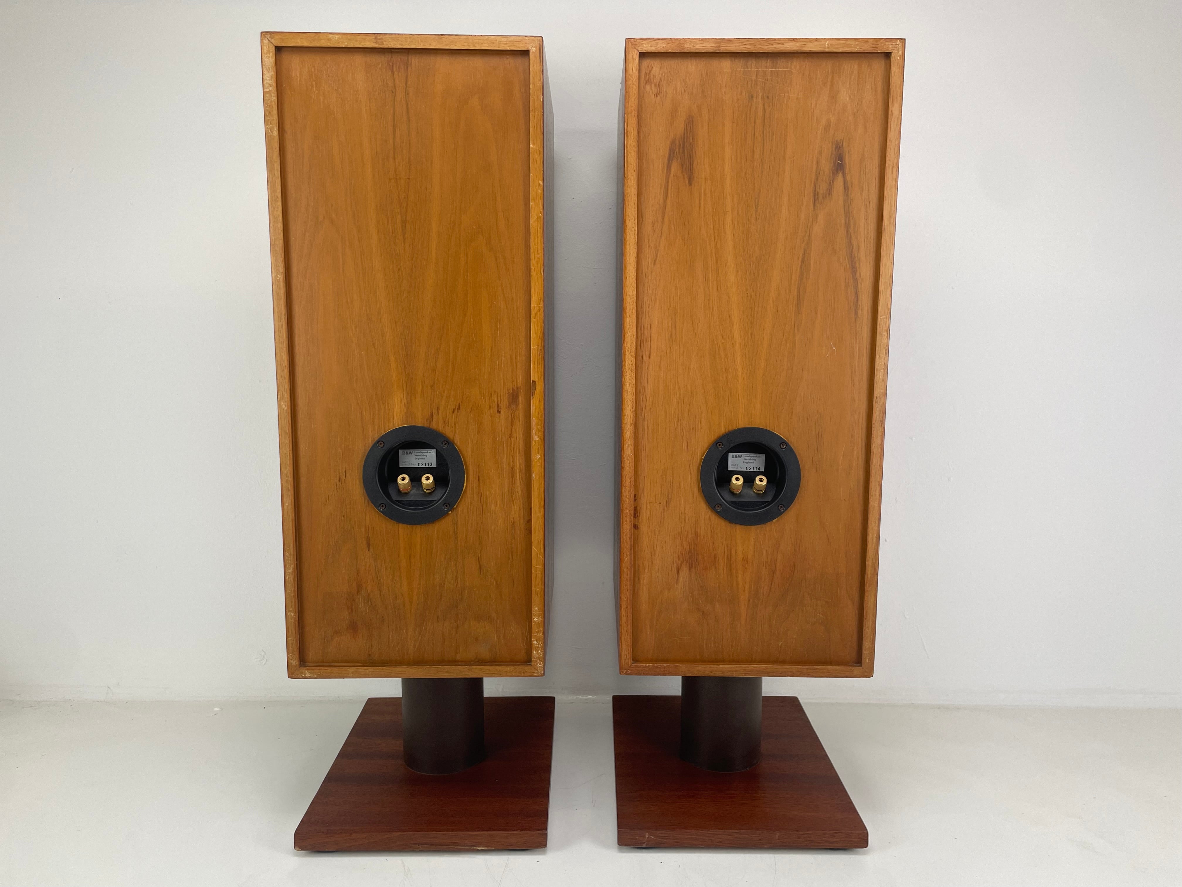Bowers & Wilkins - DM7 MK2 - Matched Pair - Speaker Set