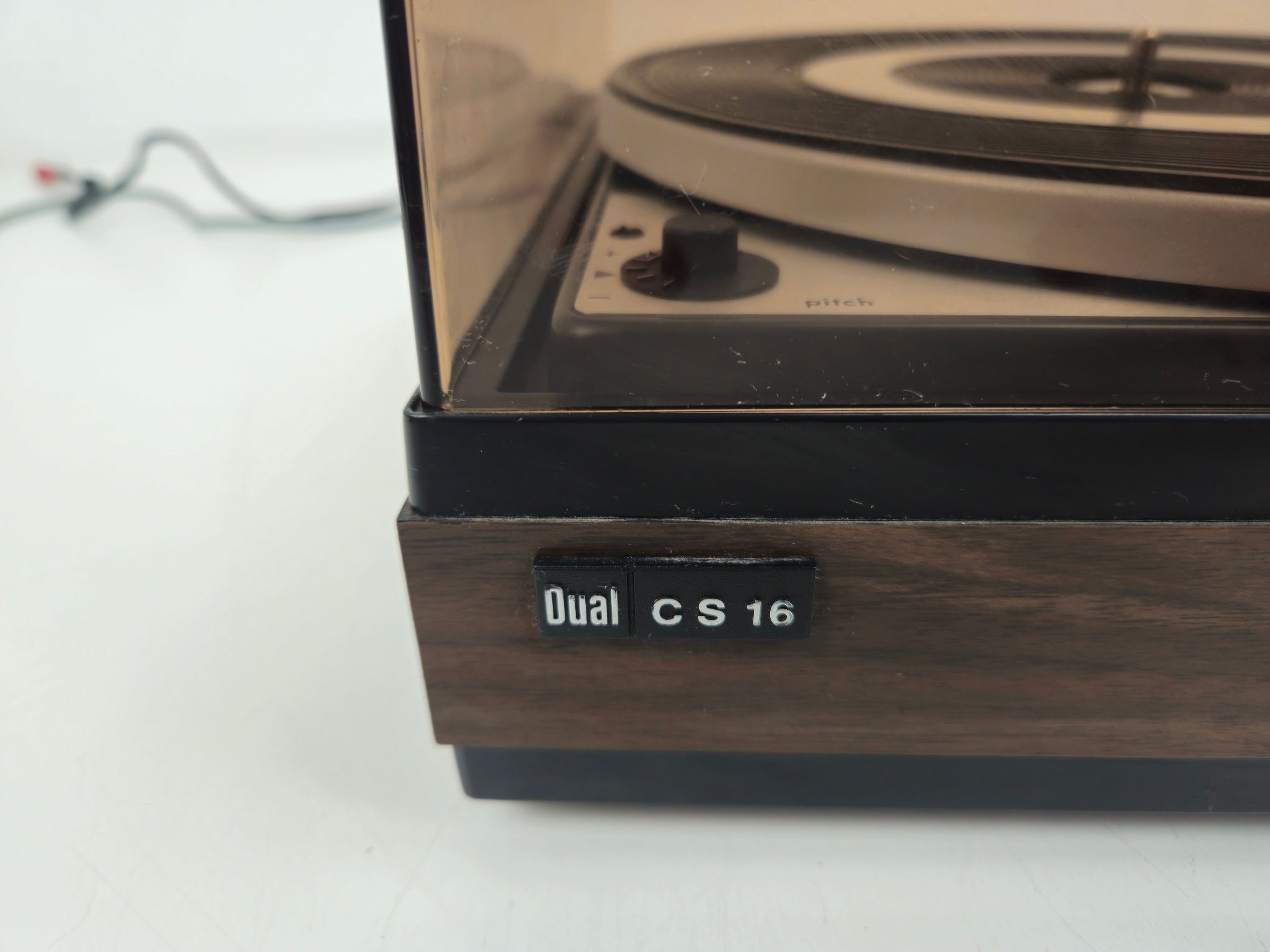 Dual - 1224 - 2-Speed Idler-Drive Turntable - CS 16 Plinth - DMS 200 Cartridge