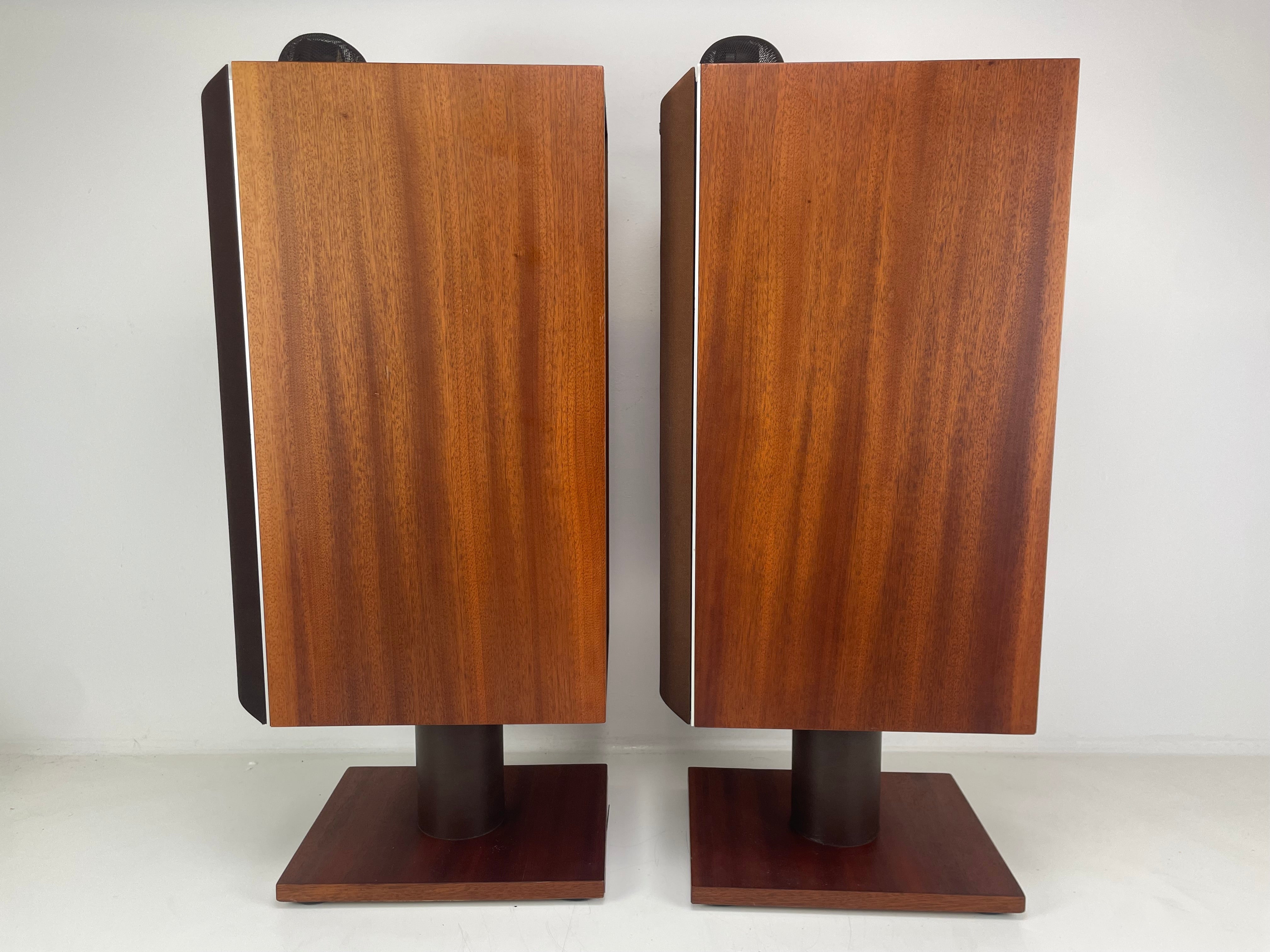 Bowers & Wilkins - DM7 MK2 - Matched Pair - Speaker Set