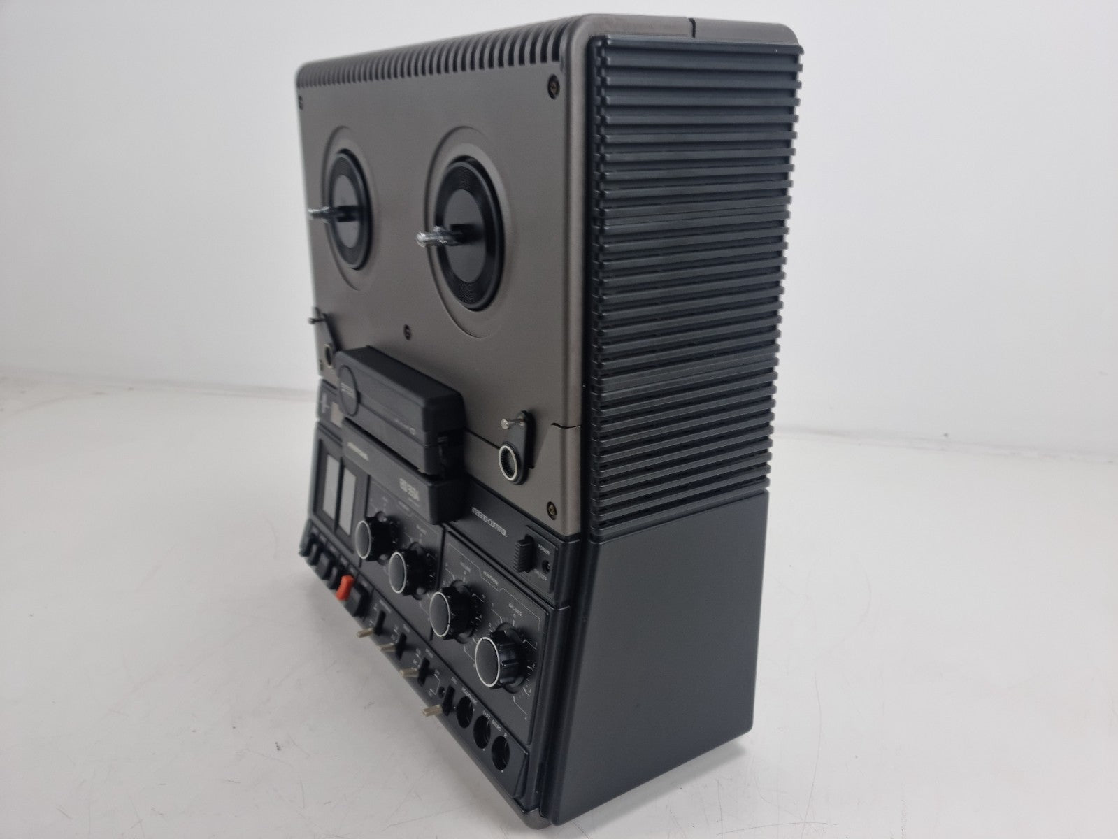 Aristona EW5504 Stereo Reel To Reel Recorder - With Dust Cover  - New Belts
