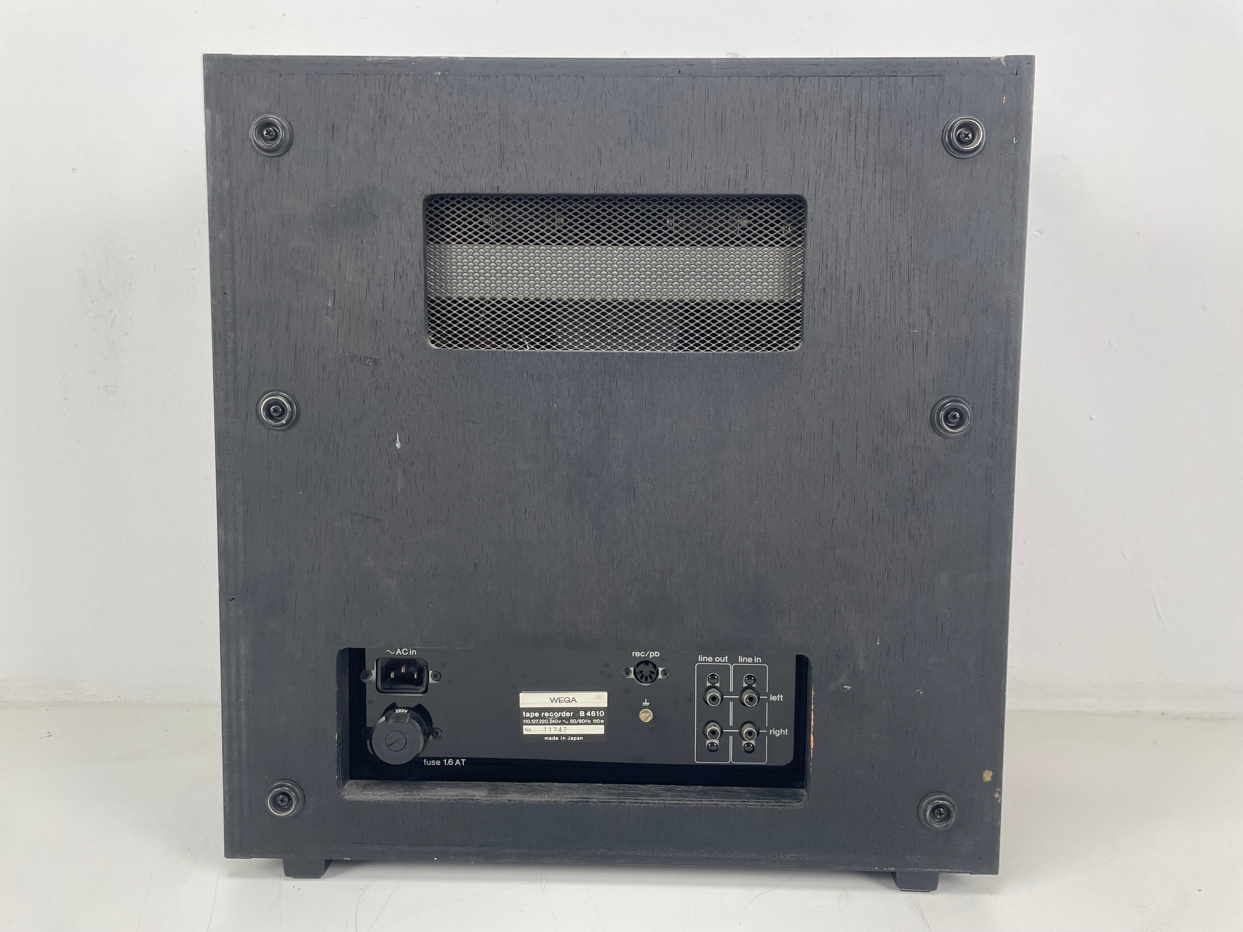 Wega (Sony) - B4610 - Reel to Reel Recorder - Closed Loop System - Dual Capstan
