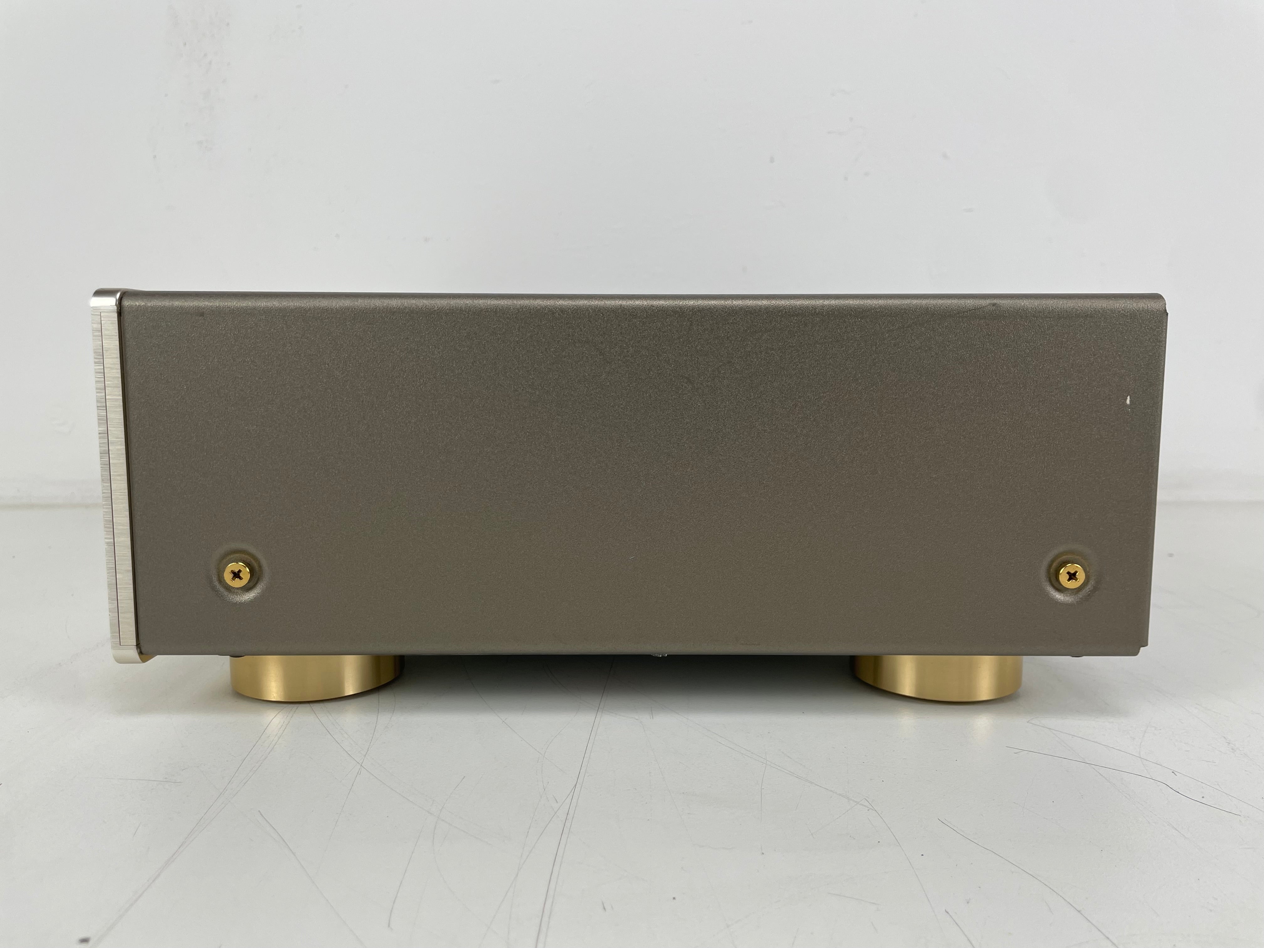 Denon - DCD-S10 - Pro CD-Player - Inc. Original Box/Remote - XLR Out