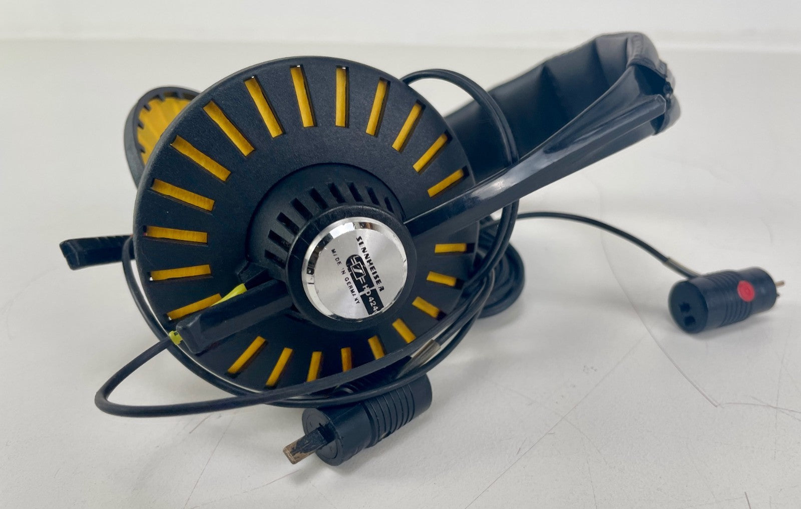 Sennheiser HD-424 Stereo Headphones