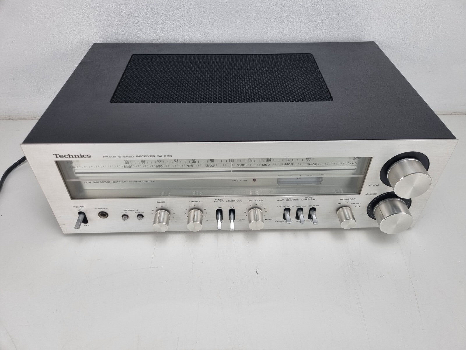Technics SA-300 FM/AM STEREO RECEIVER - New Lights - Replace Fuse