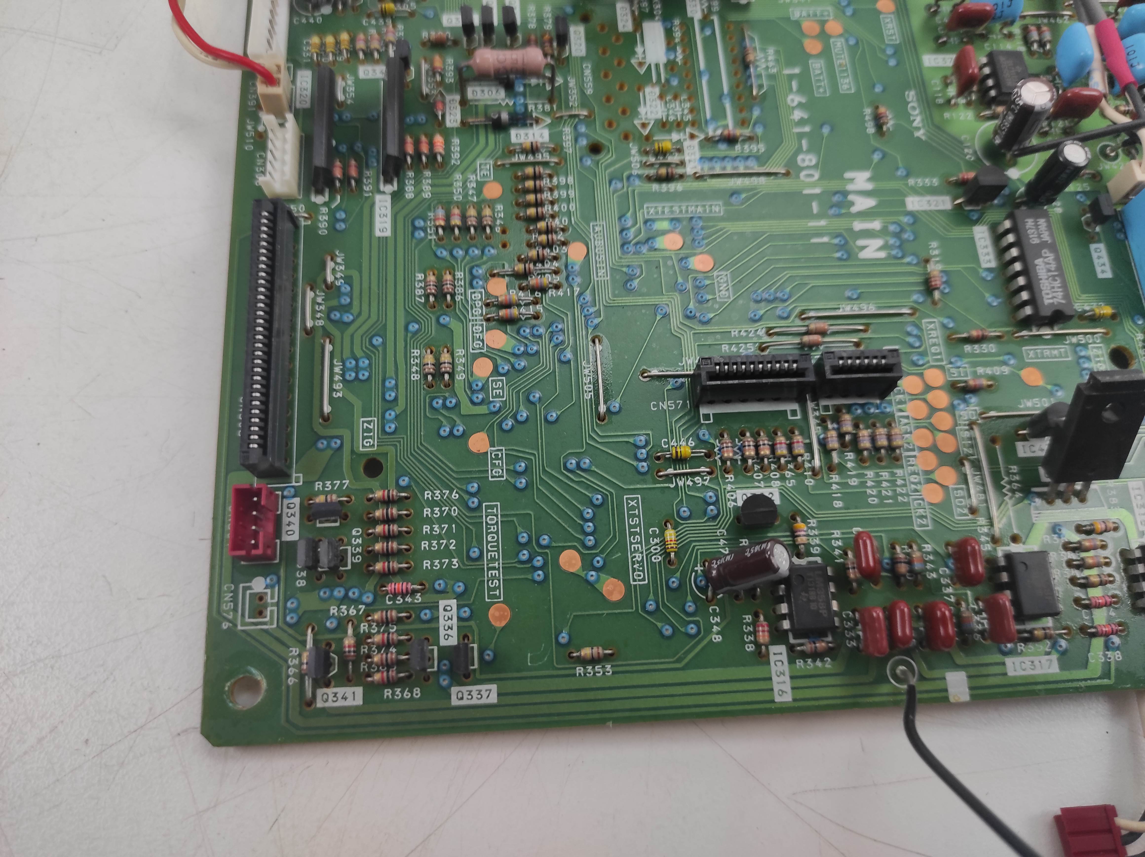SONY DTC-670 DAT recorder MAIN PCB not checked