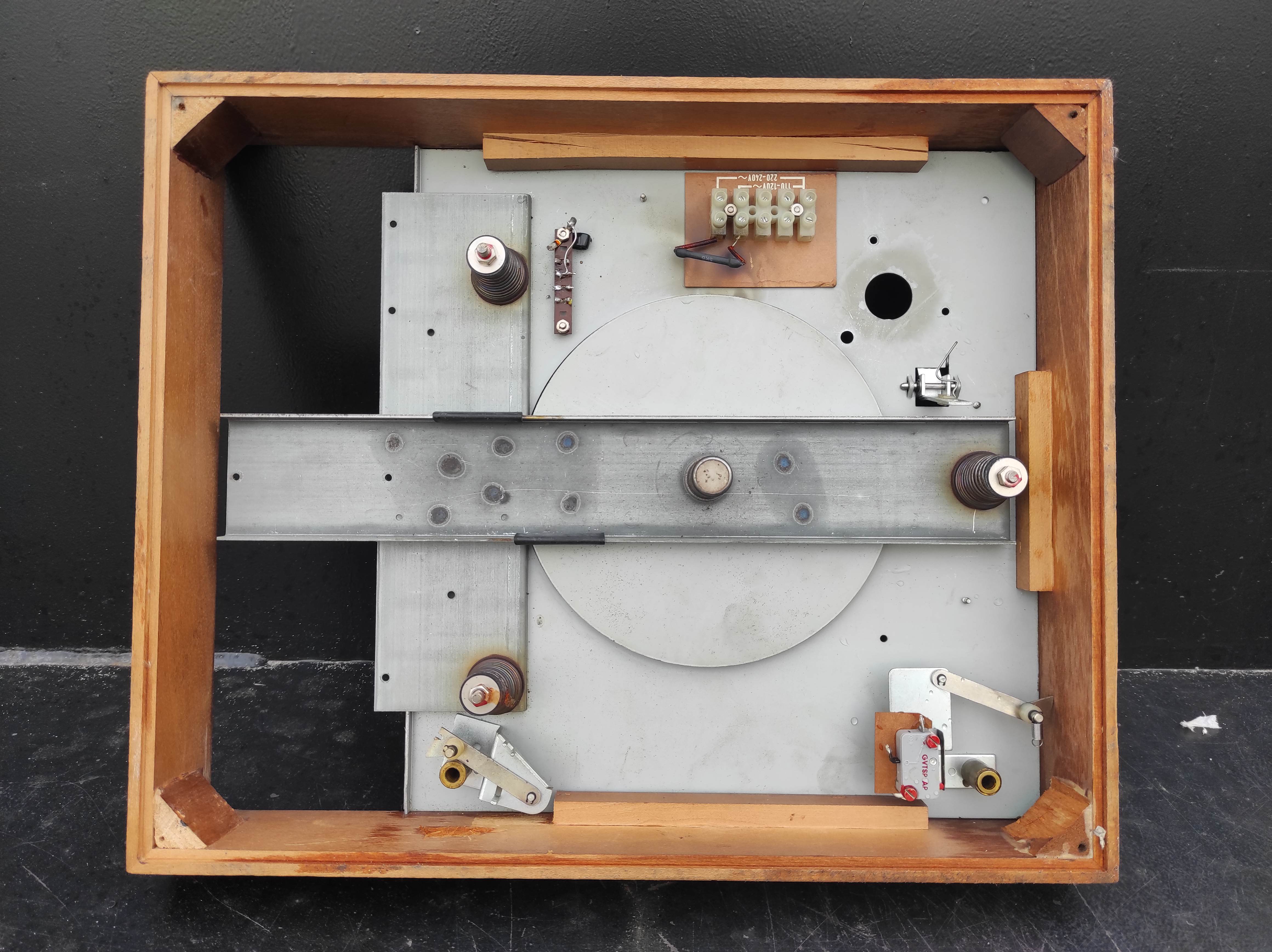 THORENS TD-150 MKII wood case with faceplate used