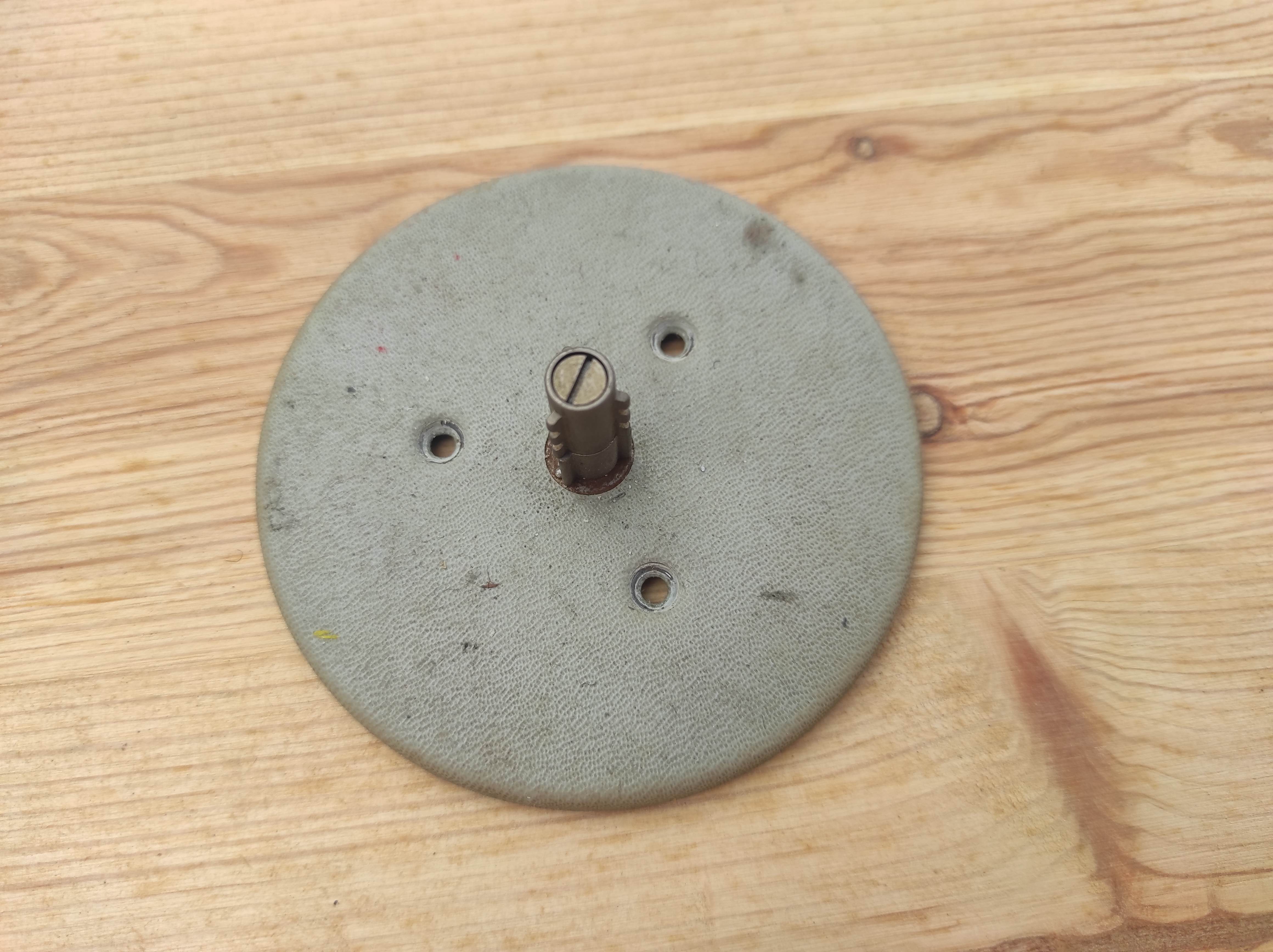 Revox G36 tape reel machine reel table lock #2