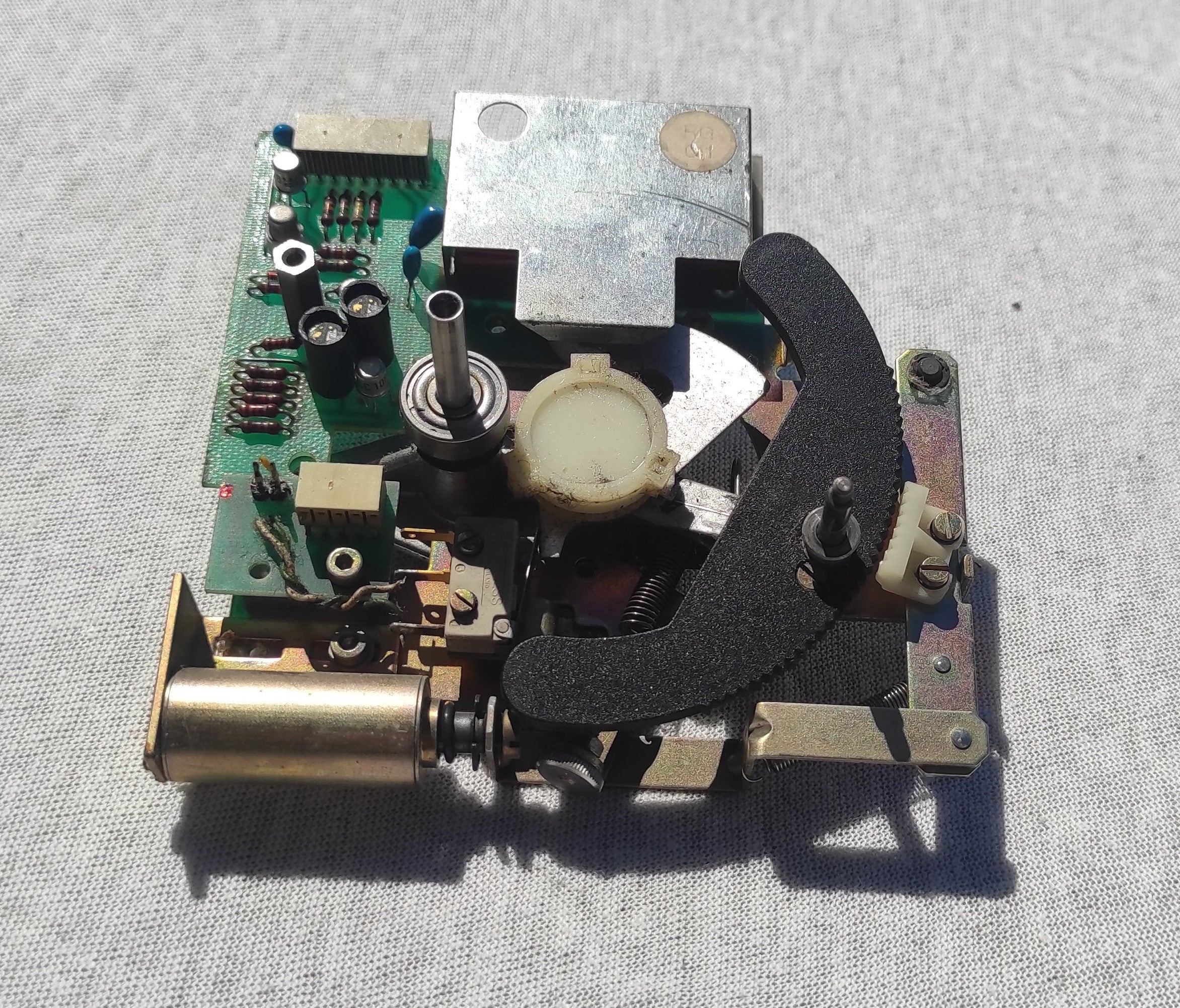 Studer ReVox B67 tape tension right PCB not tested, damaged