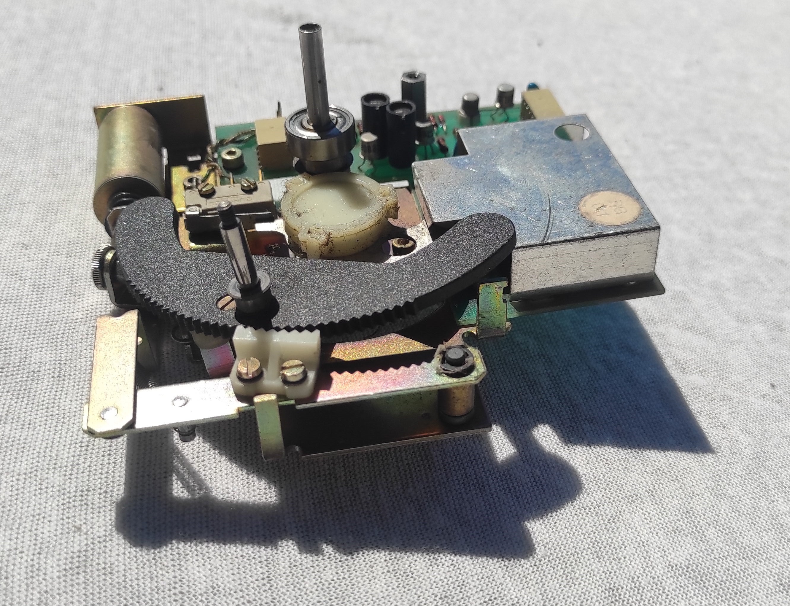 Studer ReVox B67 tape tension right PCB not tested, damaged